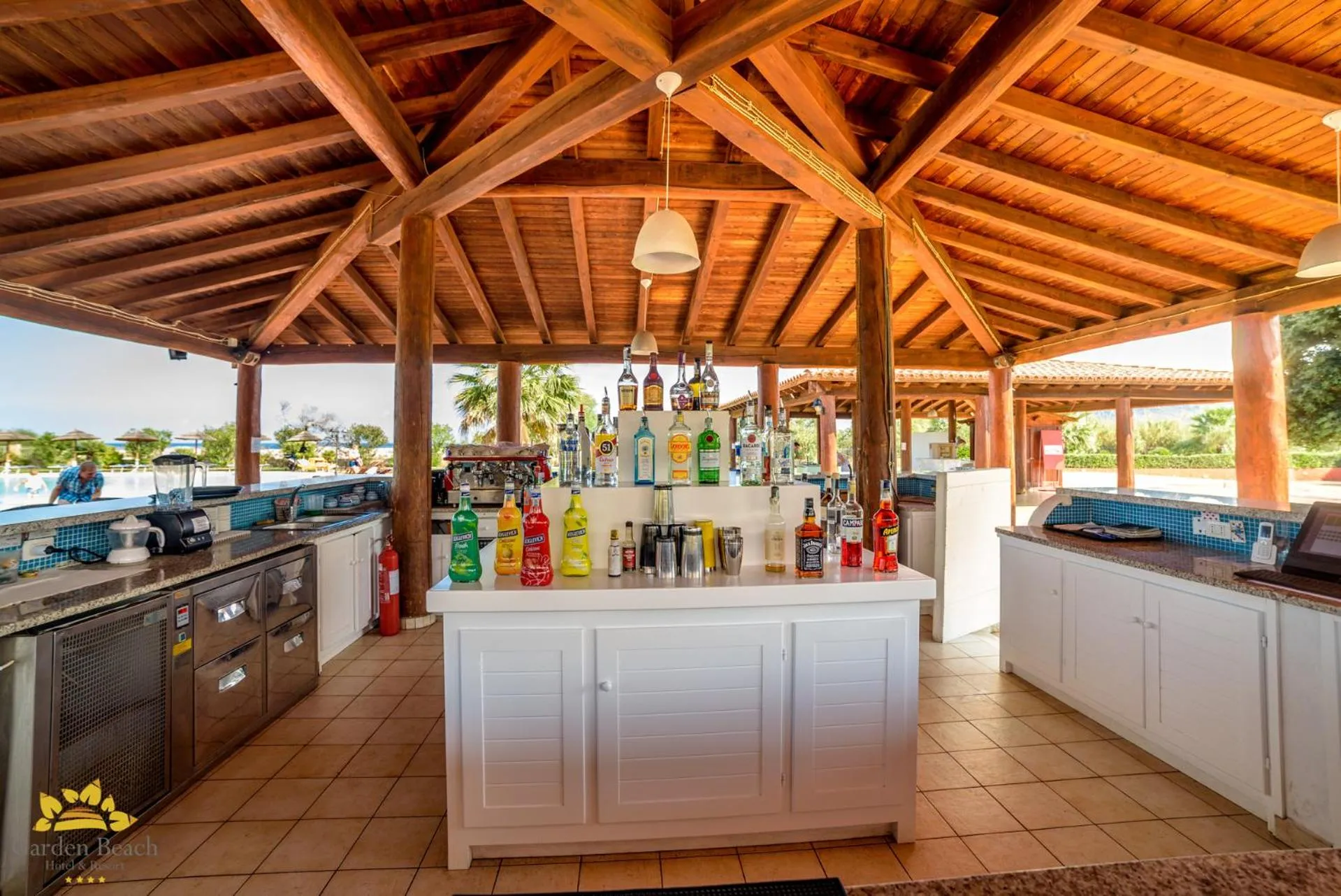 Alcoholic drinks in Hotel Garden Beach