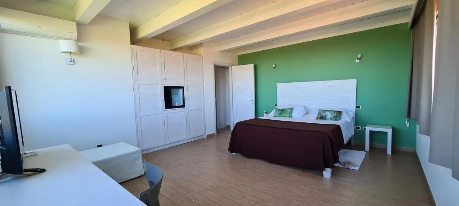 Bed in Hotel Garden Beach Bed in Hotel Garden Beach