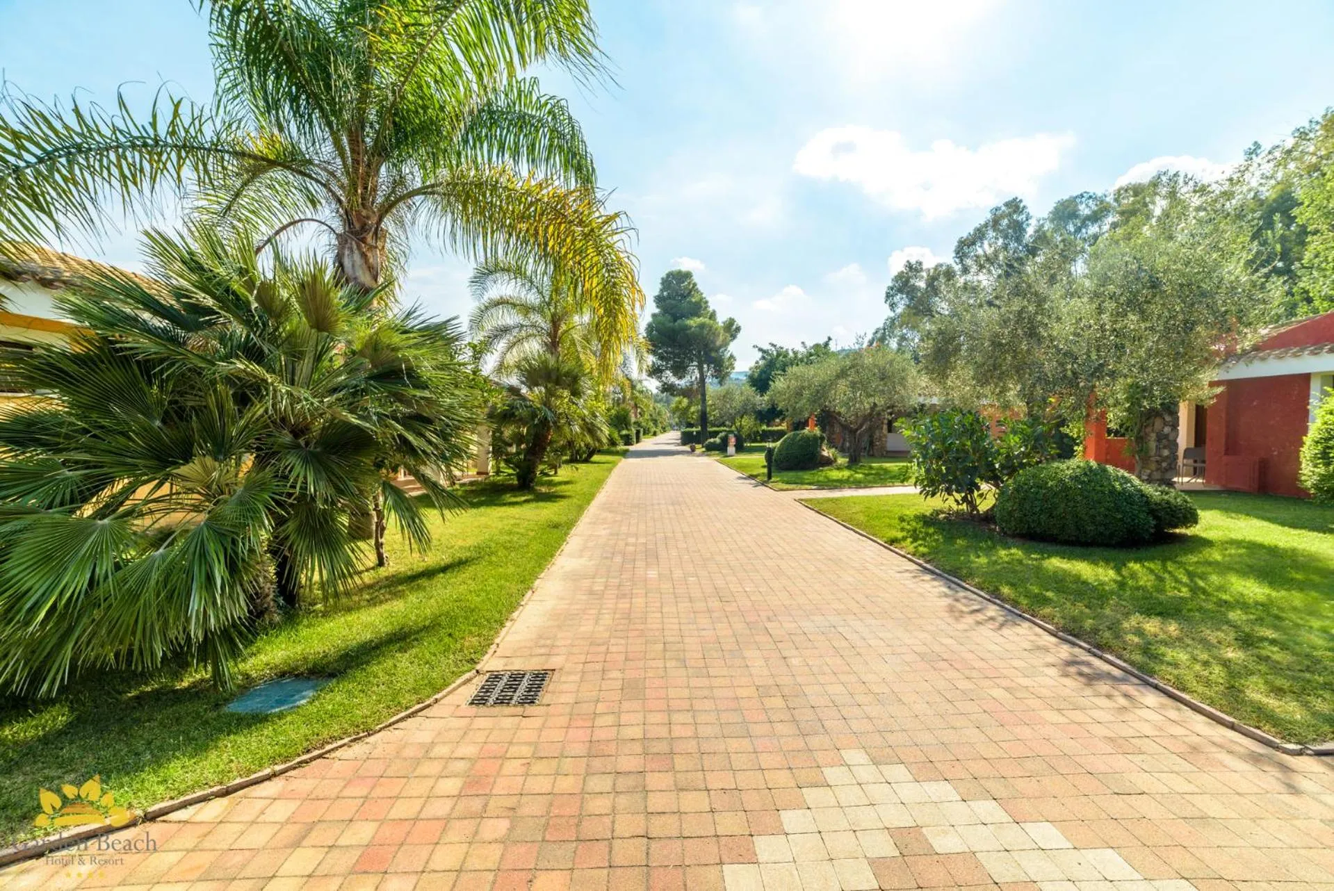 Street view in Hotel Garden Beach