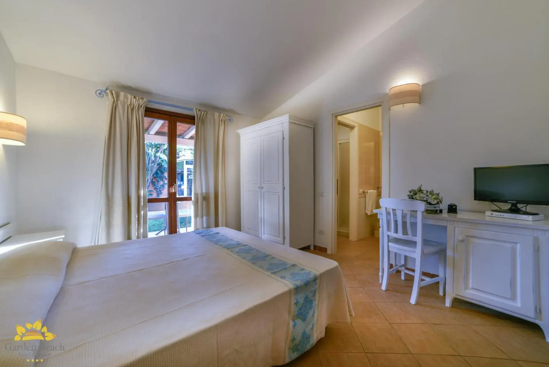 Superior Double or Twin Room in Hotel Garden Beach Superior Double or Twin Room in Hotel Garden Beach