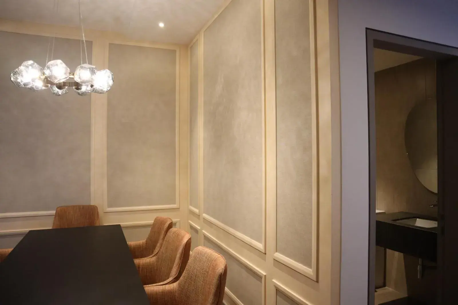 Living room in KSL ESPLANADE HOTEL with HOT SPRING Living room in KSL ESPLANADE HOTEL with HOT SPRING