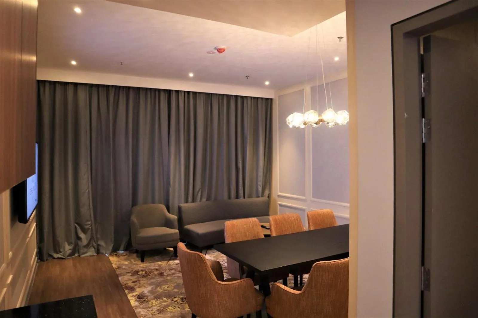 Living room in KSL ESPLANADE HOTEL with HOT SPRING