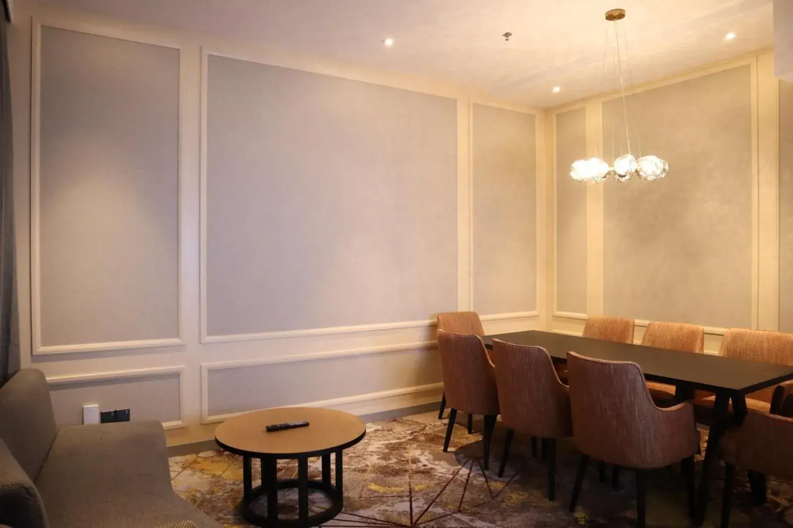 Living room in KSL ESPLANADE HOTEL with HOT SPRING Living room in KSL ESPLANADE HOTEL with HOT SPRING