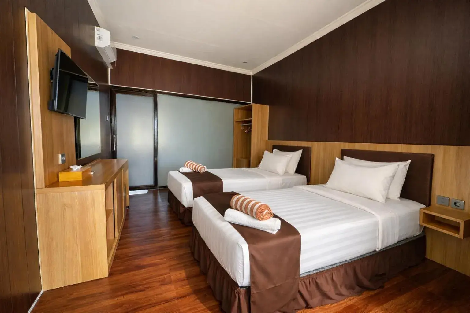 Superior Twin Room with Garden View in Nirvana Hotel Resort Tetebatu Superior Twin Room with Garden View in Nirvana Hotel Resort Tetebatu