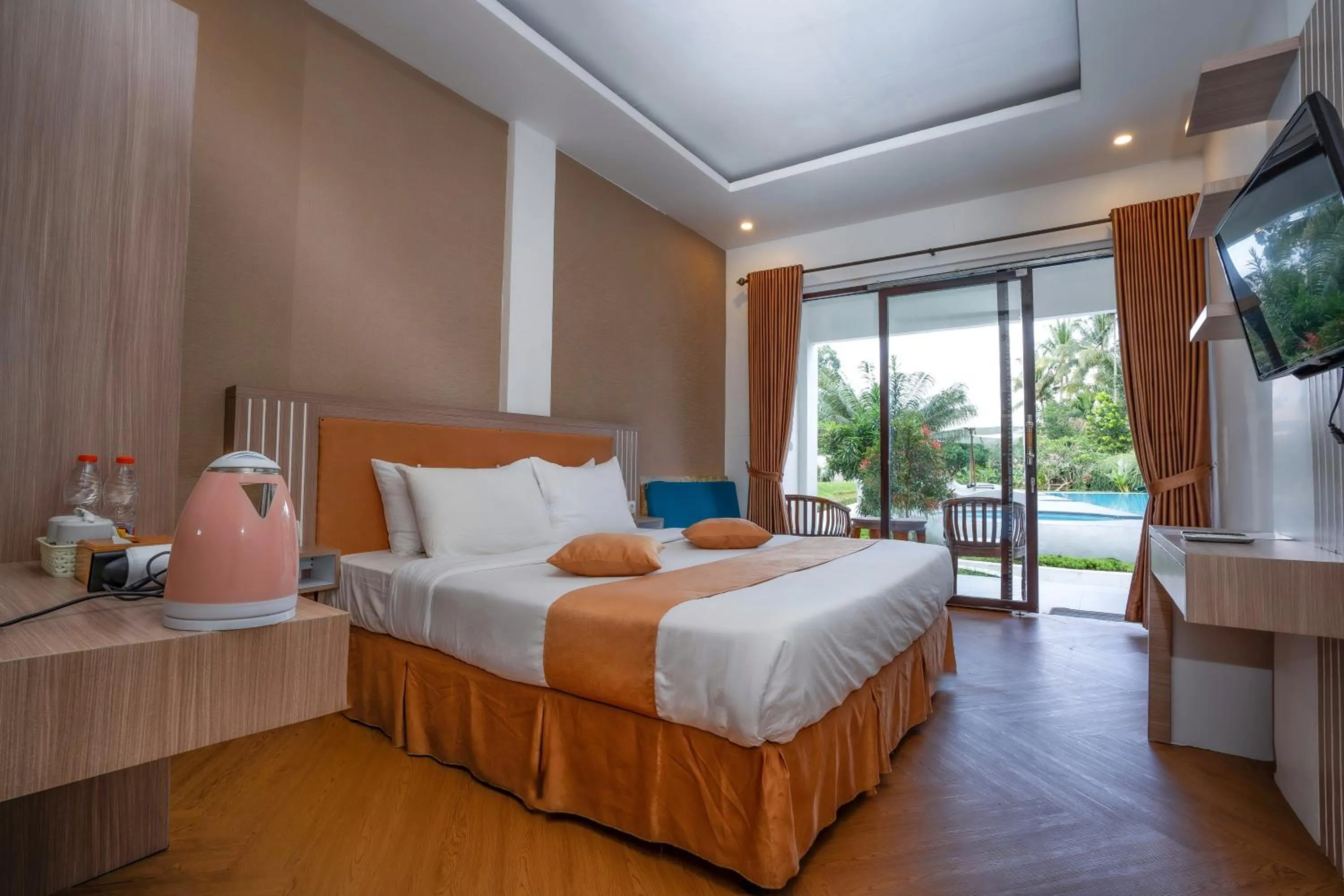 Double Room with Pool View in Nirvana Hotel Resort Tetebatu