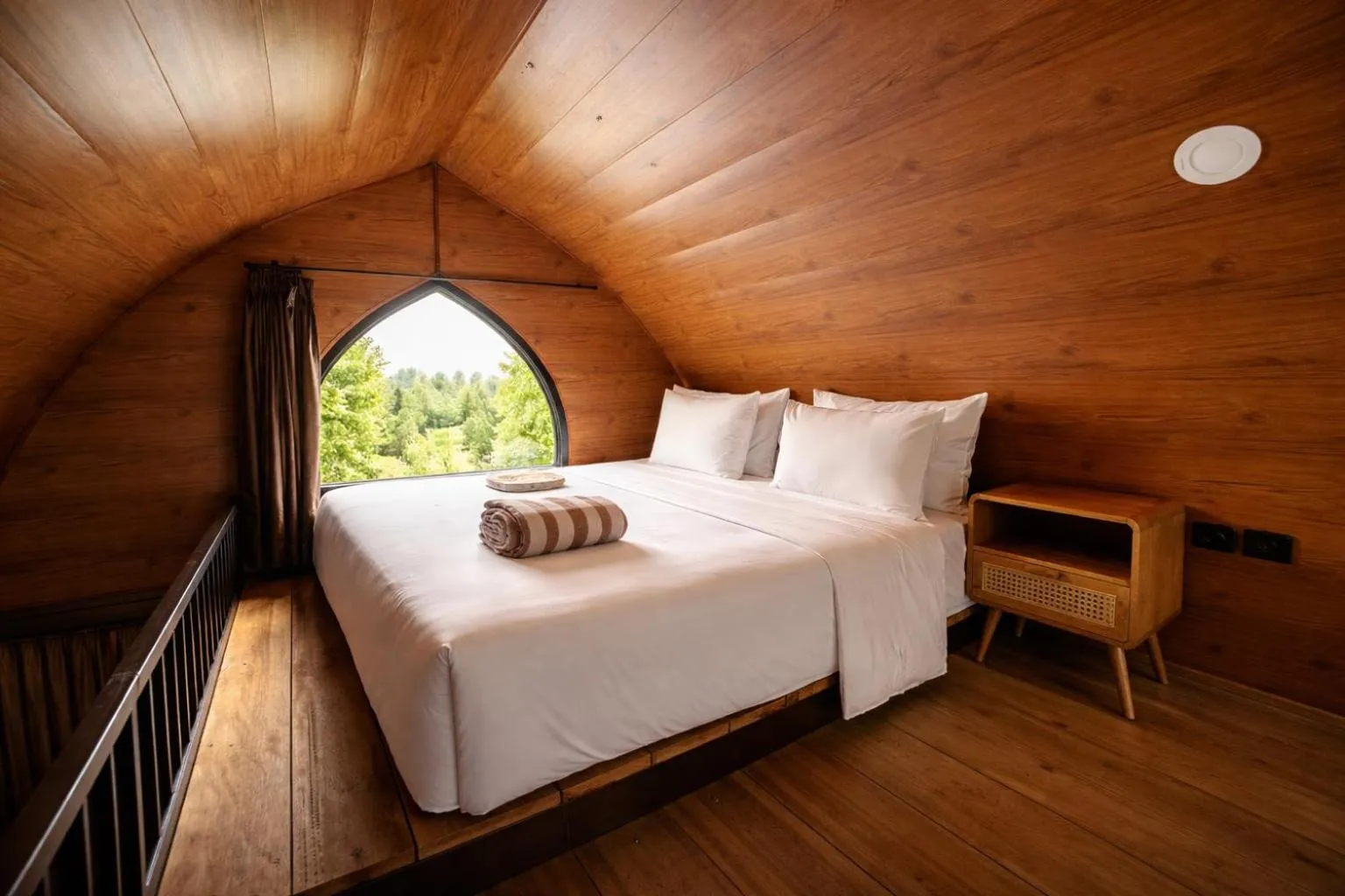 Bedroom, Bed in Nirvana Hotel Resort Tetebatu