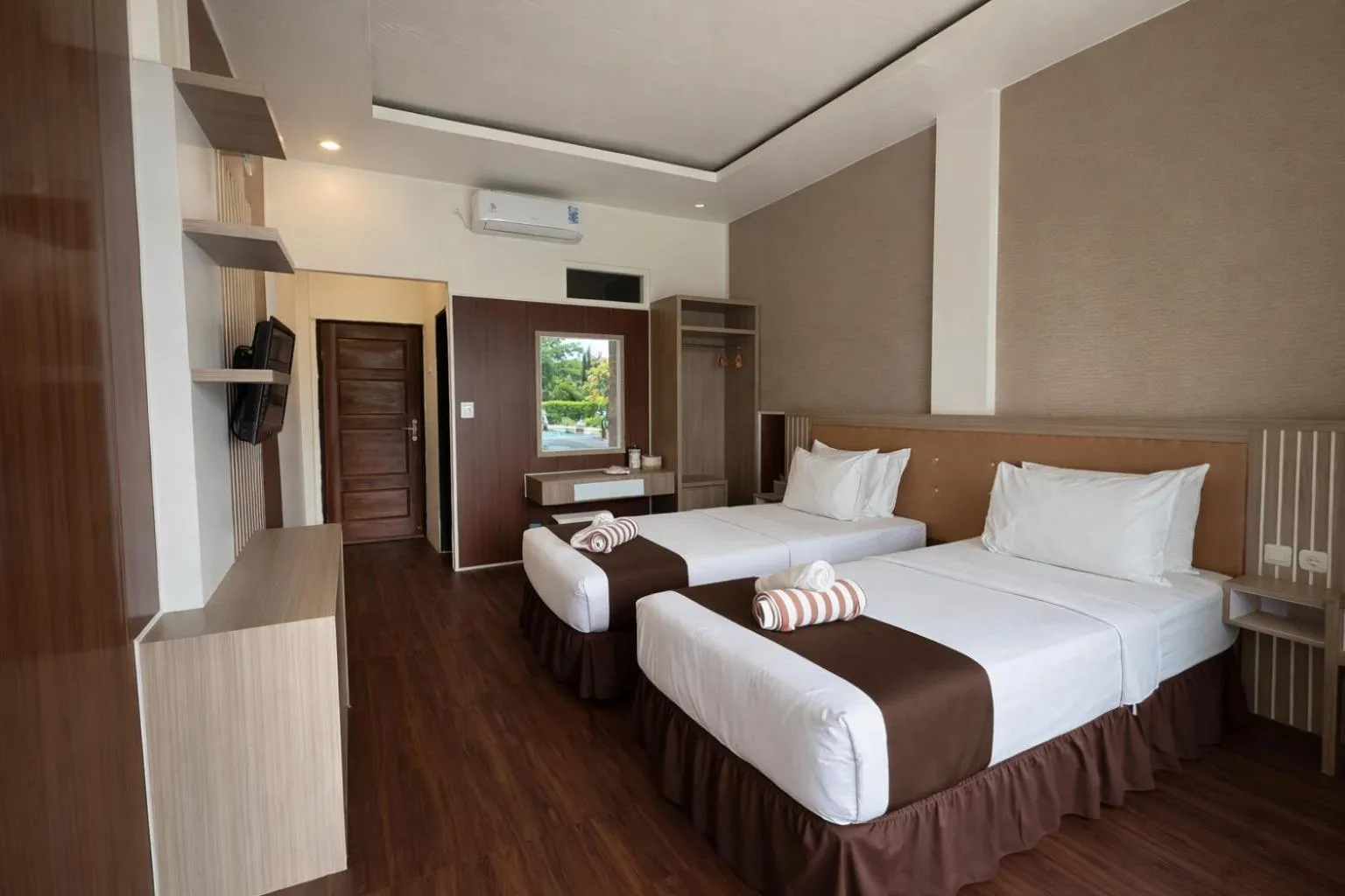 Bedroom, Bed in Nirvana Hotel Resort Tetebatu