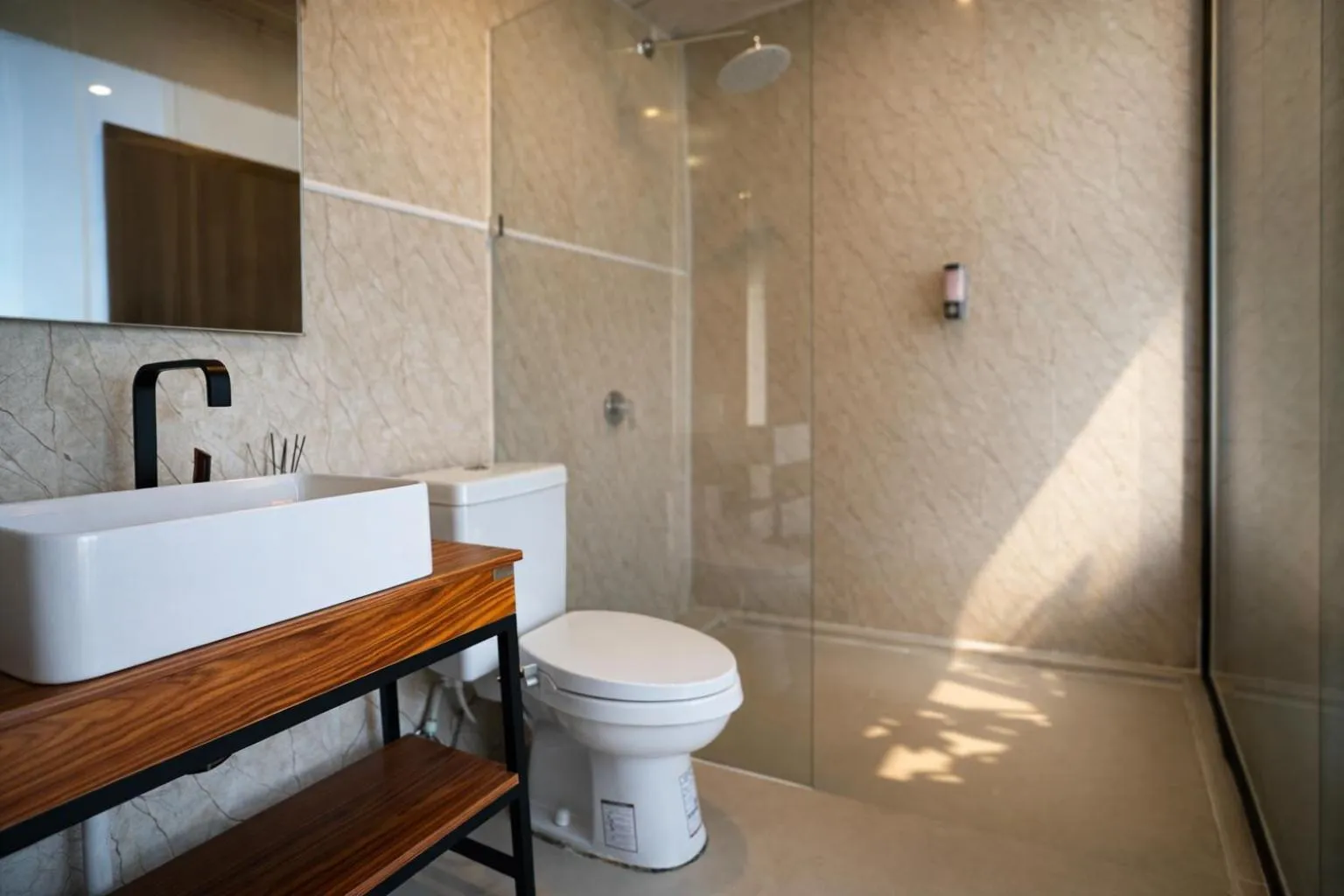 Bathroom in Nirvana Hotel Resort Tetebatu