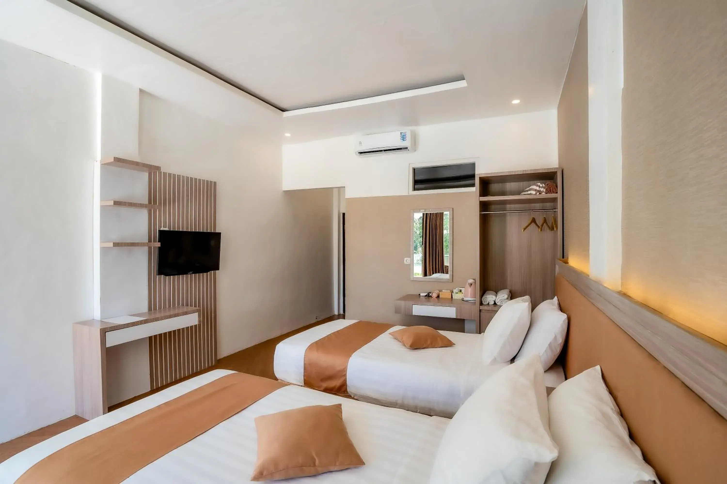 Twin Room with Pool View in Nirvana Hotel Resort Tetebatu Twin Room with Pool View in Nirvana Hotel Resort Tetebatu