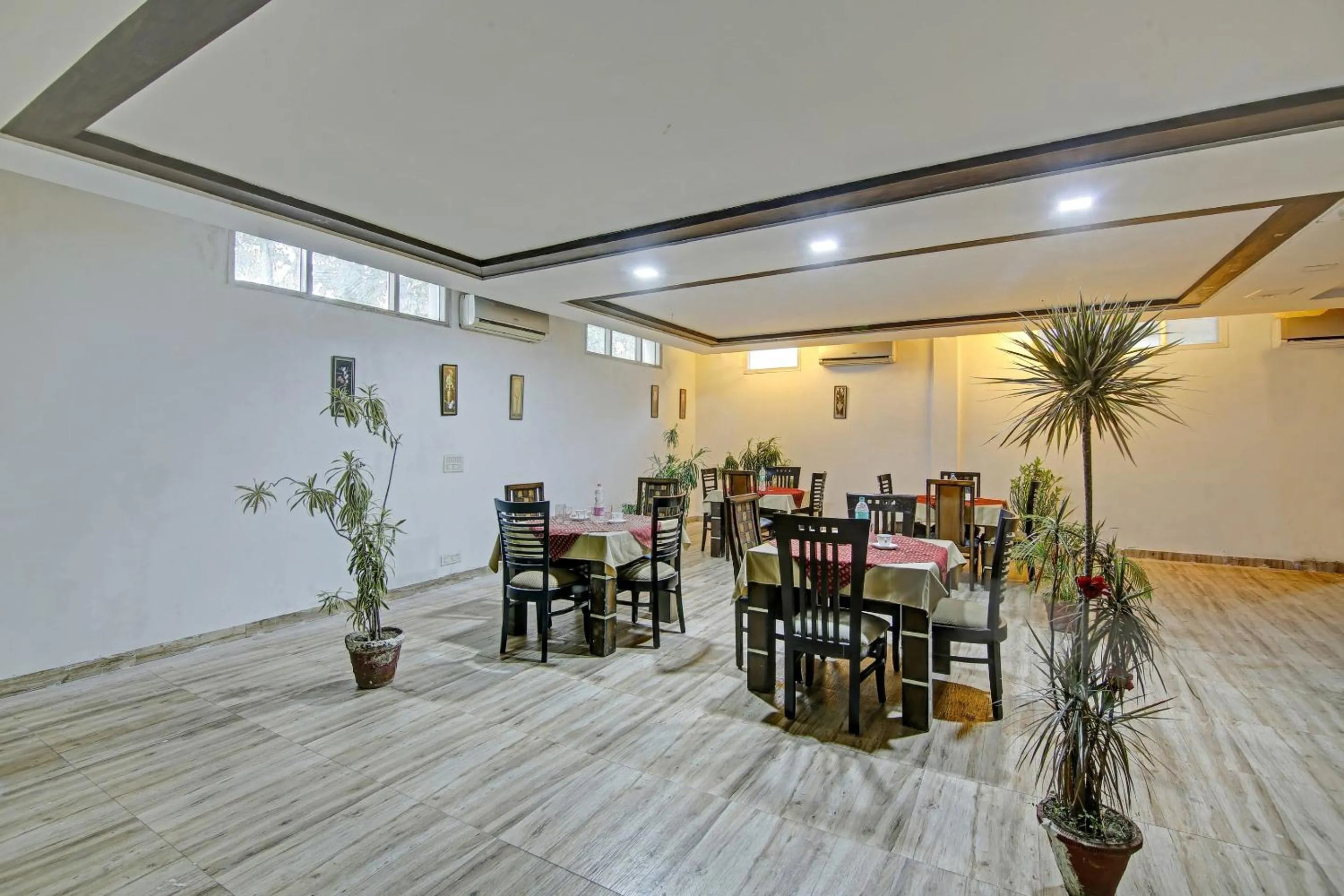 Bedroom in Collection O Imperial Oak Near Leisure Valley Park