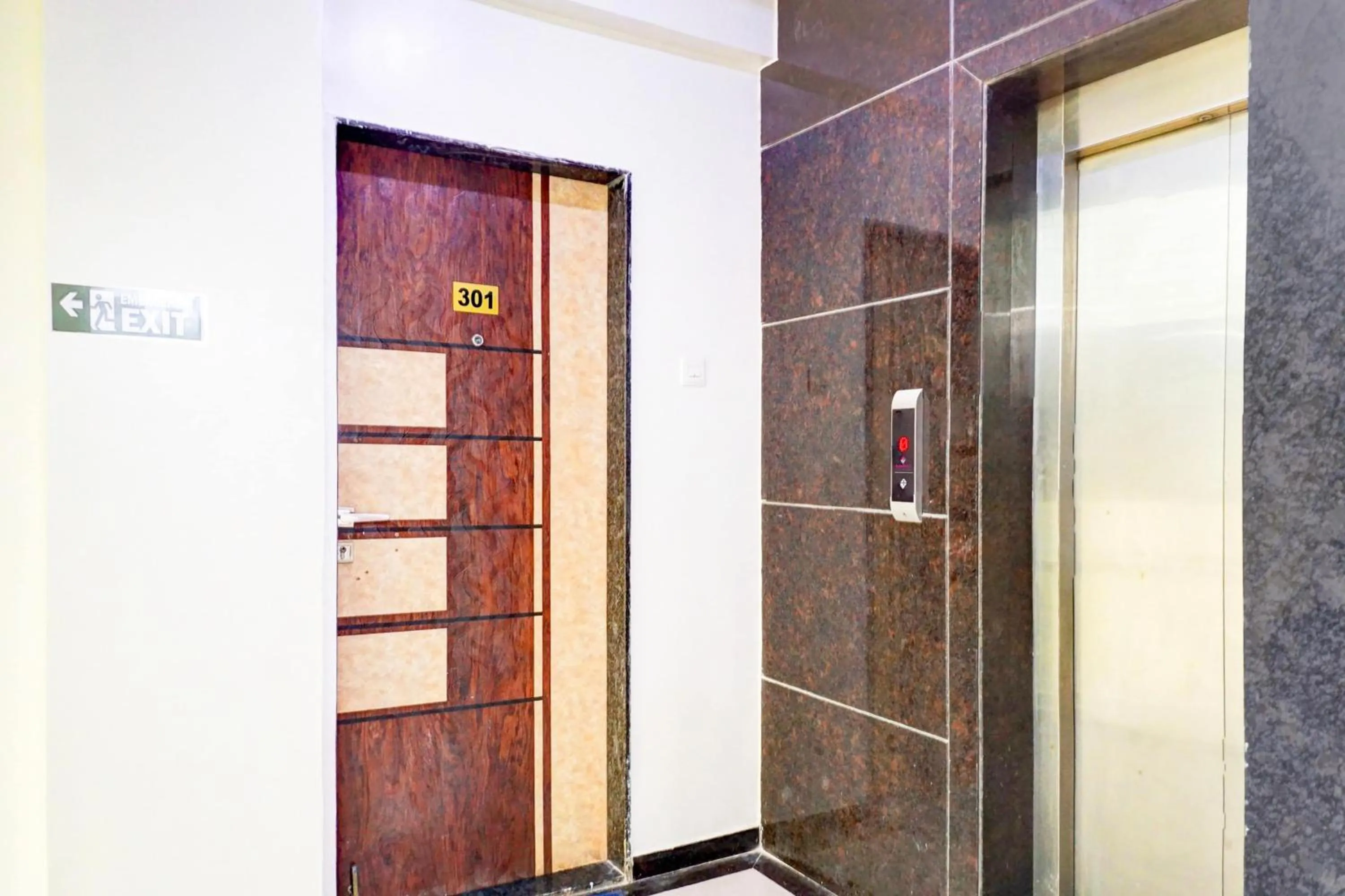 Lobby or reception in Super Collection O Ubale Nagar