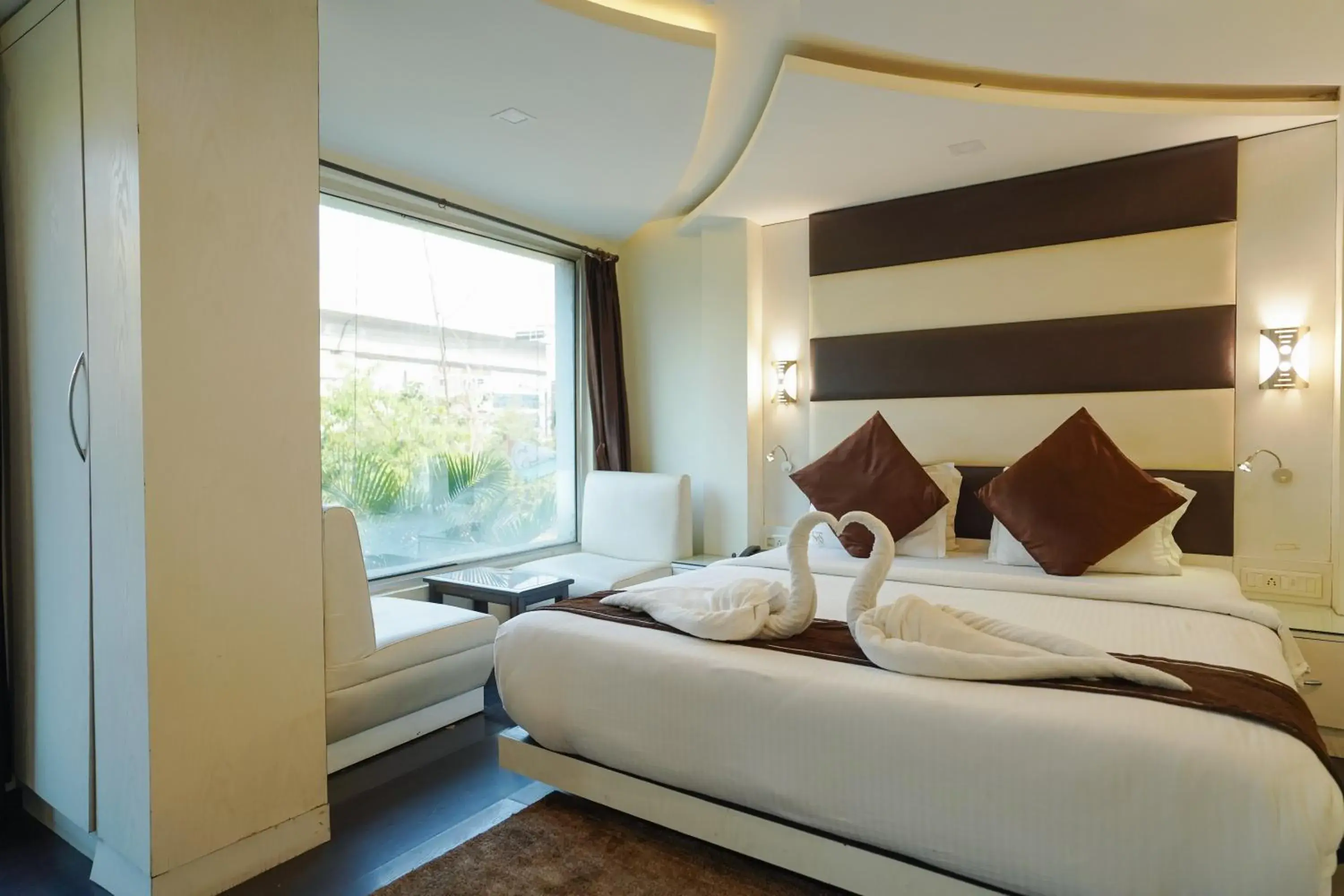 Suite - single occupancy in Sheldon Hotel Suite - single occupancy in Sheldon Hotel