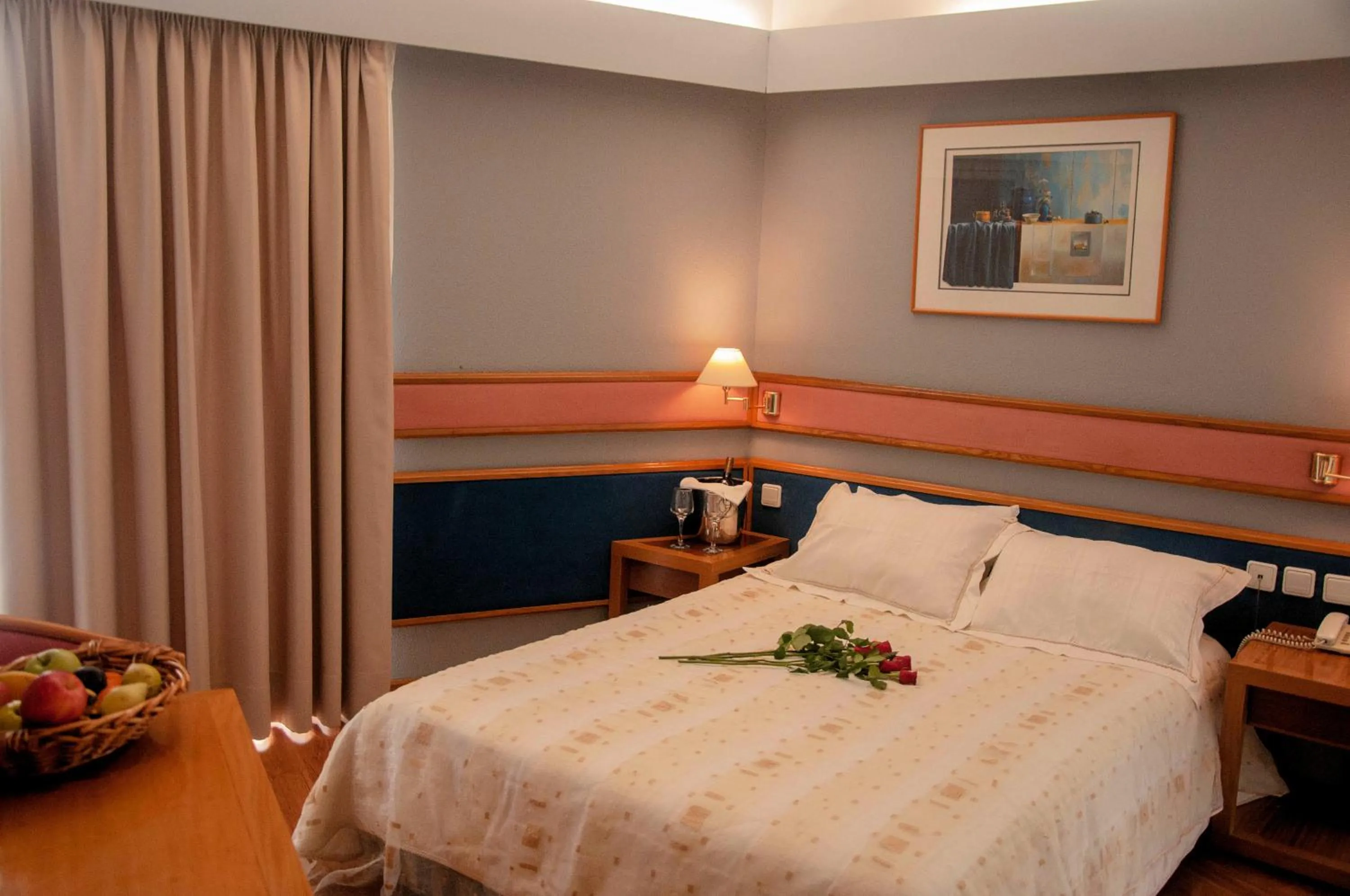 Photo of the whole room, Bed in Hotel Samaras