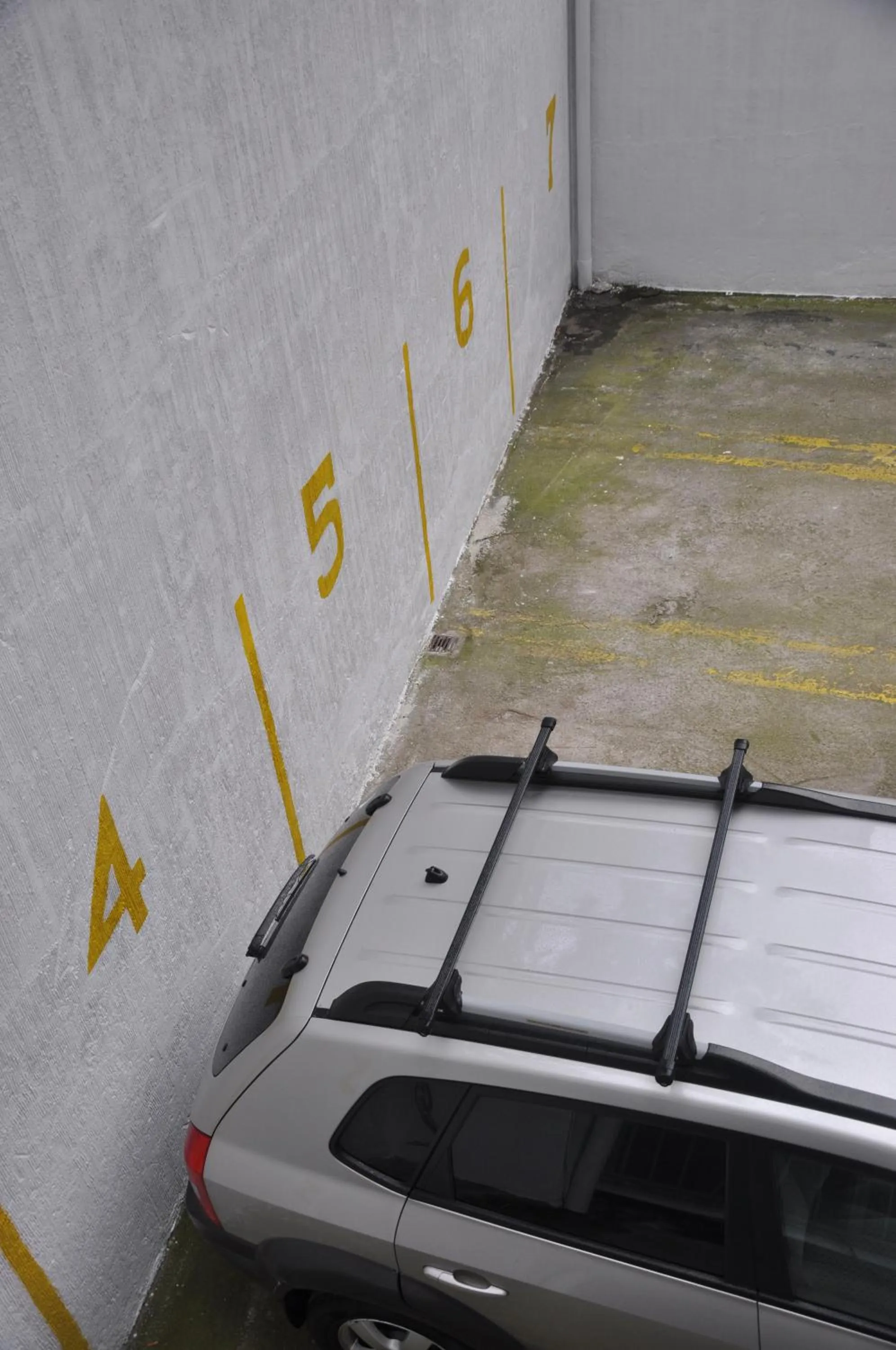 Parking in Hotel Samaras