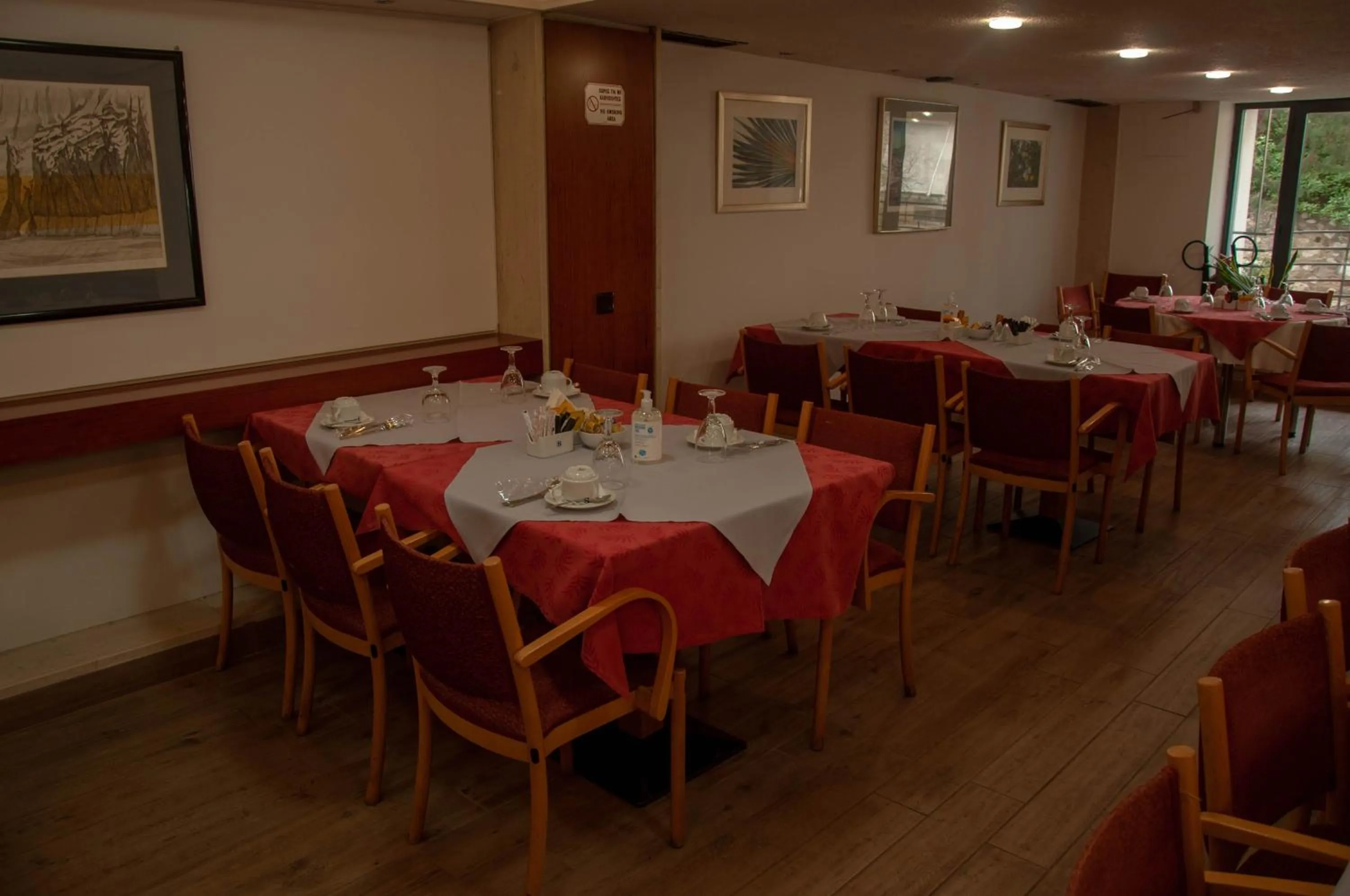 Breakfast in Hotel Samaras