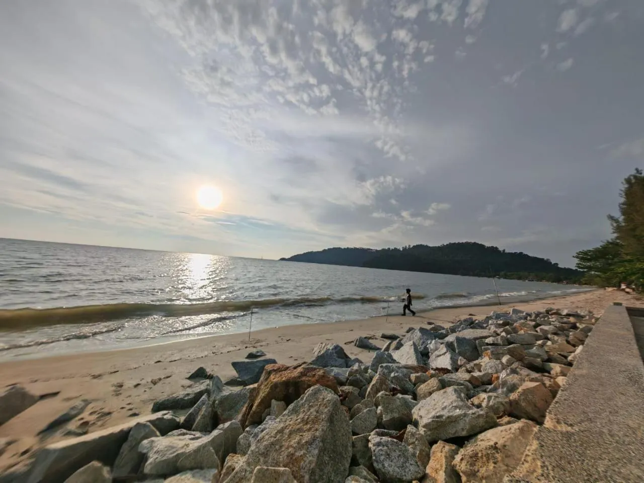 KAMILA MOTEL TELUK SENANGIN