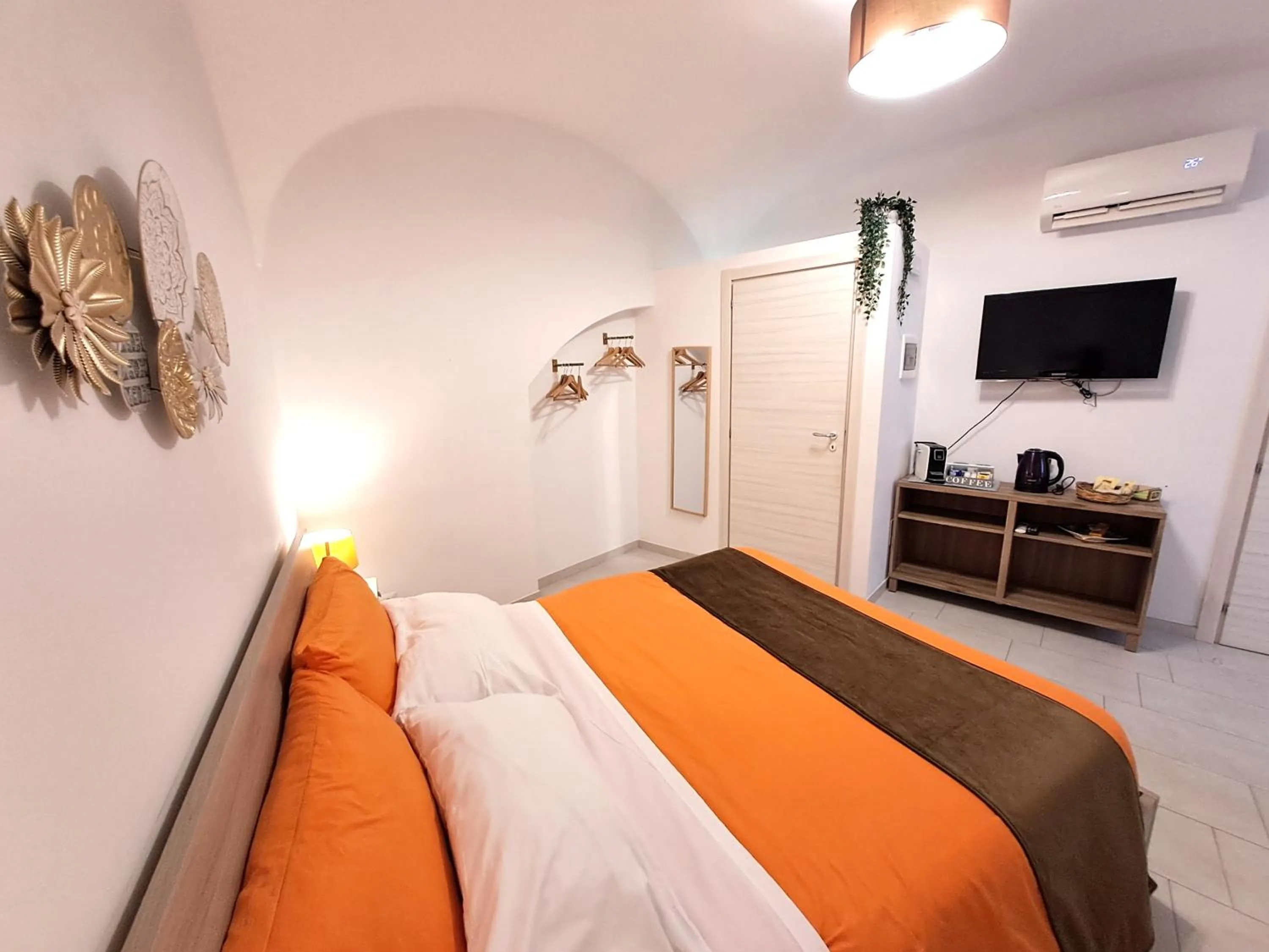 Photo of the whole room, Bed in Il Vicolo b&b