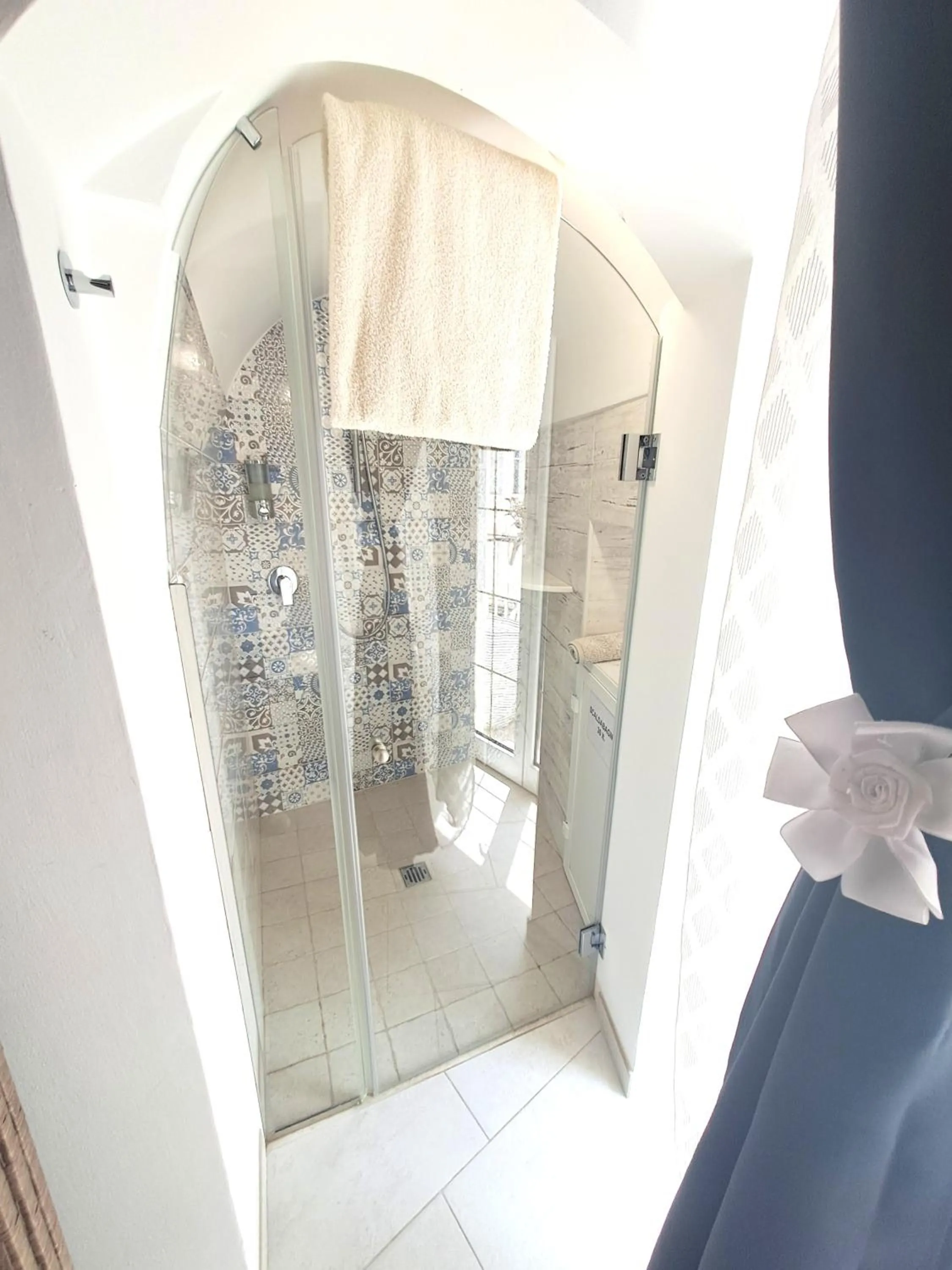 Shower in Il Vicolo b&b