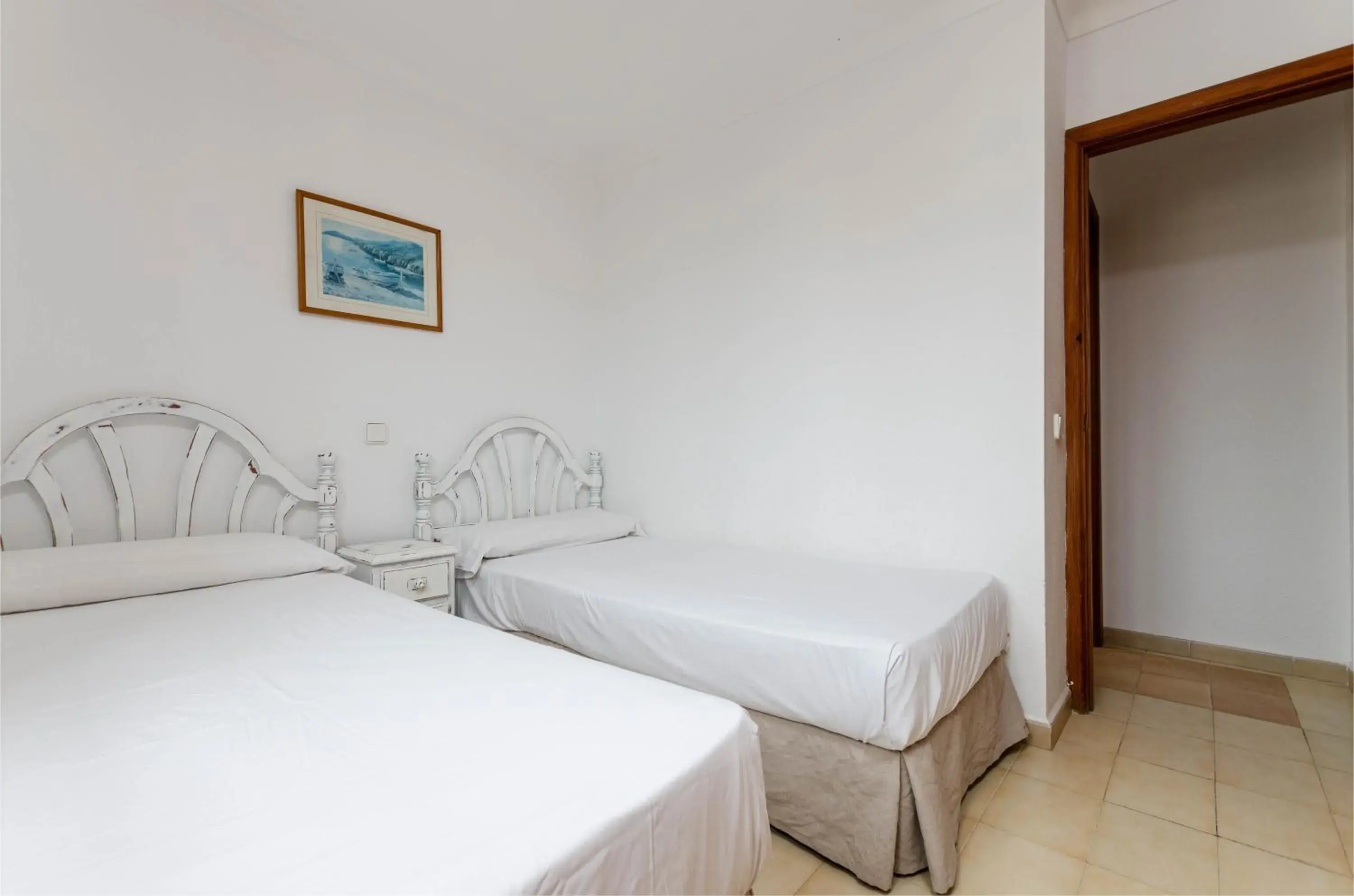 Bed in Sol y Mar Apartments Bed in Sol y Mar Apartments