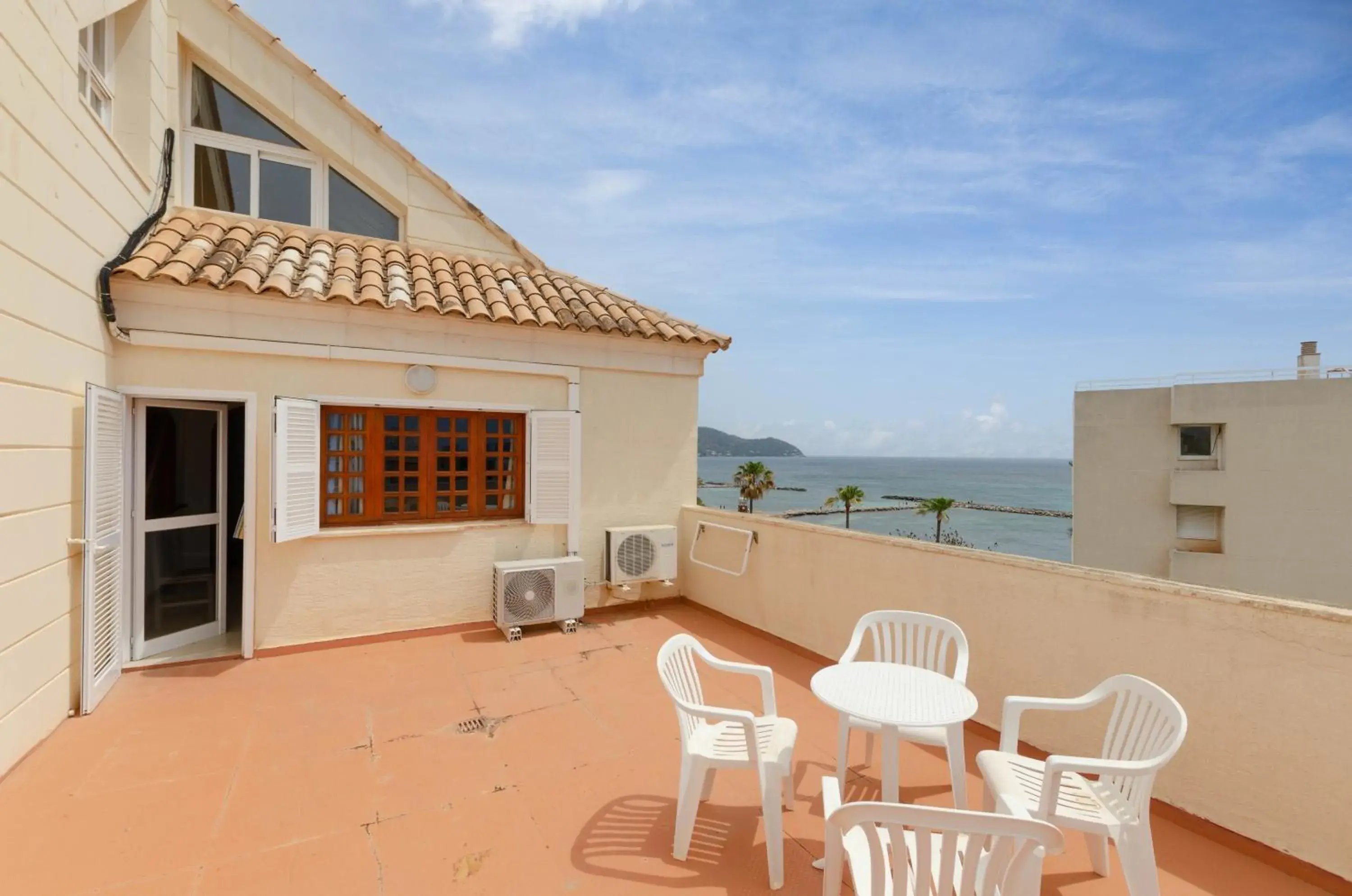 Patio in Sol y Mar Apartments Patio in Sol y Mar Apartments