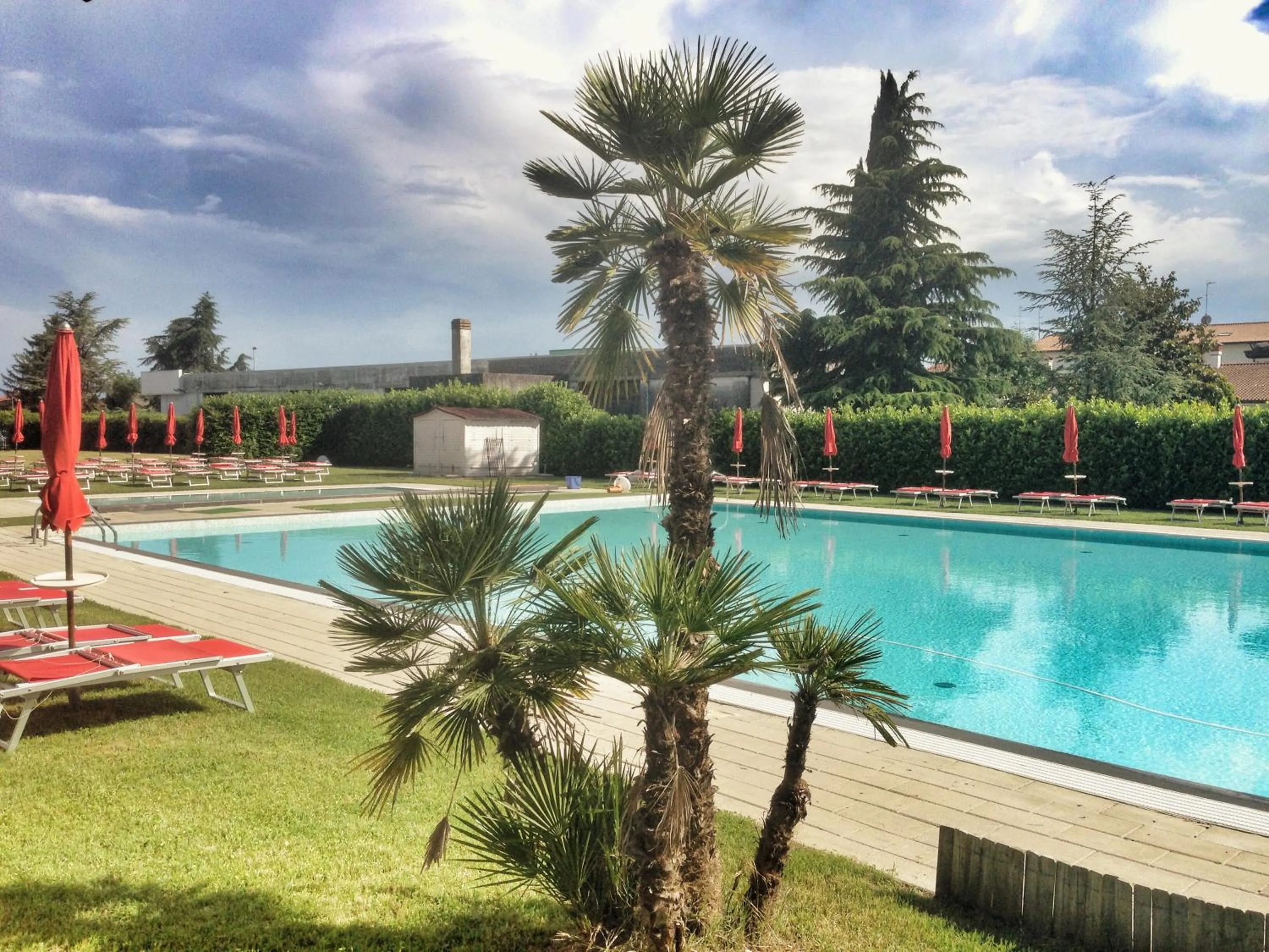 Swimming pool in Hotel Ca' Brugnera