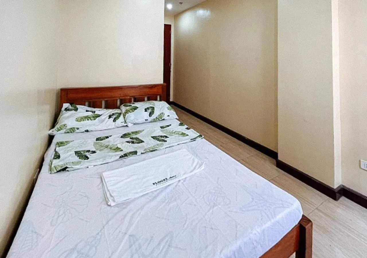 Bedroom, Bed in Flogel Amore Pension House