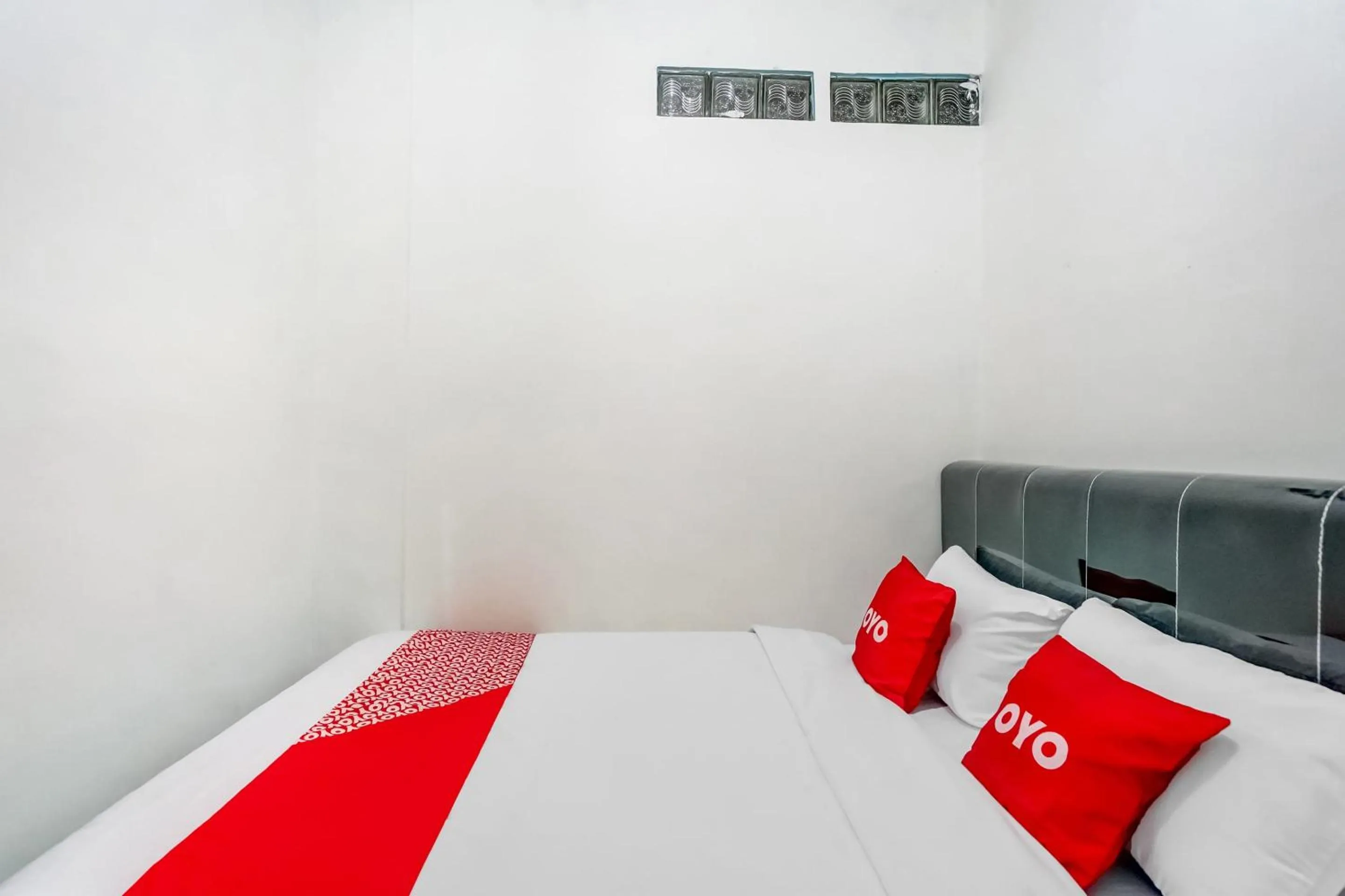 Bedroom, Bed in Hotel O Wilson HomestayNearRSU Bunda Thamrin