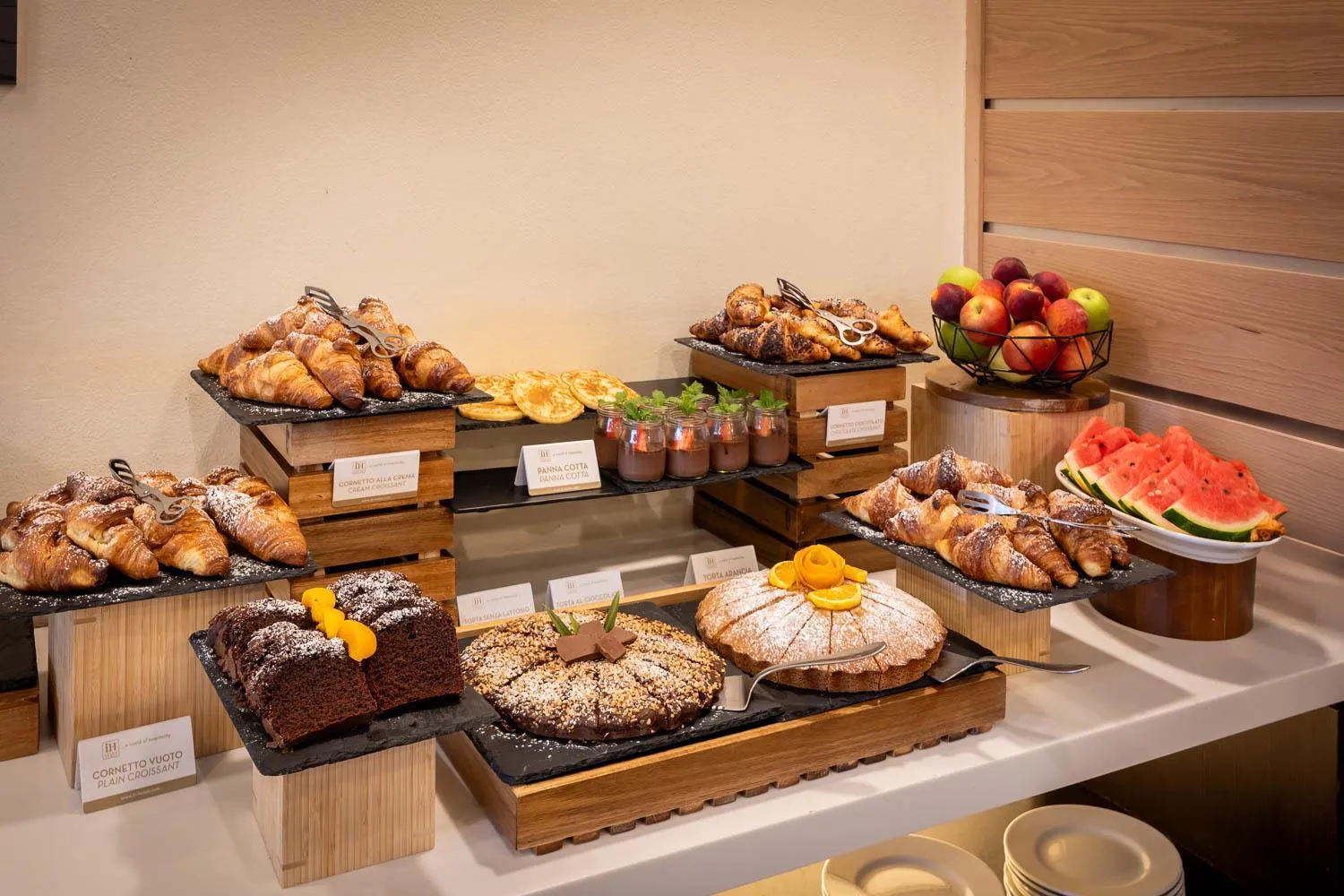 Breakfast in iH Hotels Milano Gioia