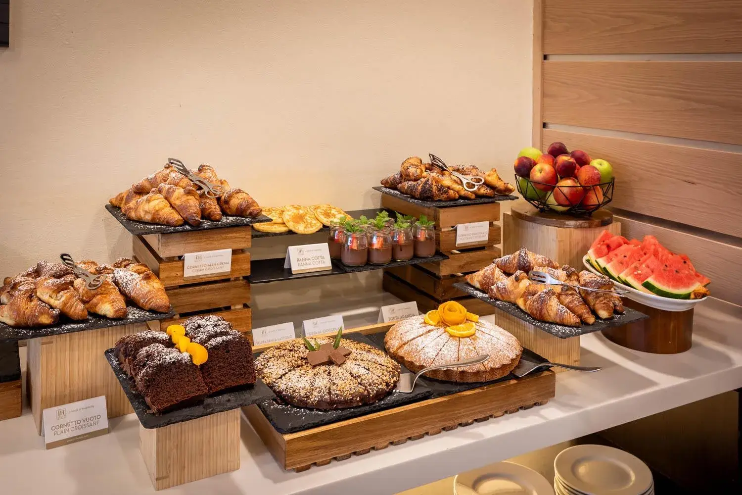 Breakfast in iH Hotels Milano Gioia Breakfast in iH Hotels Milano Gioia