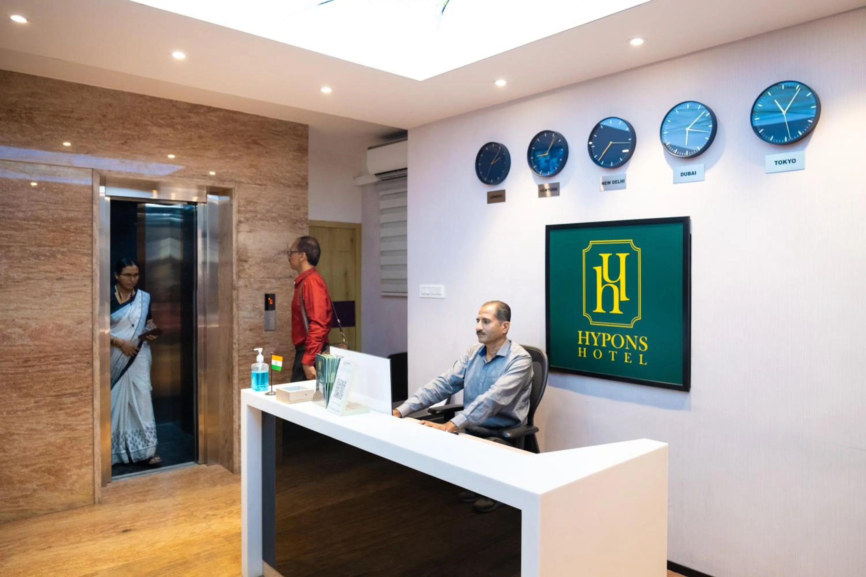 Lobby or reception in Hypons Hotel