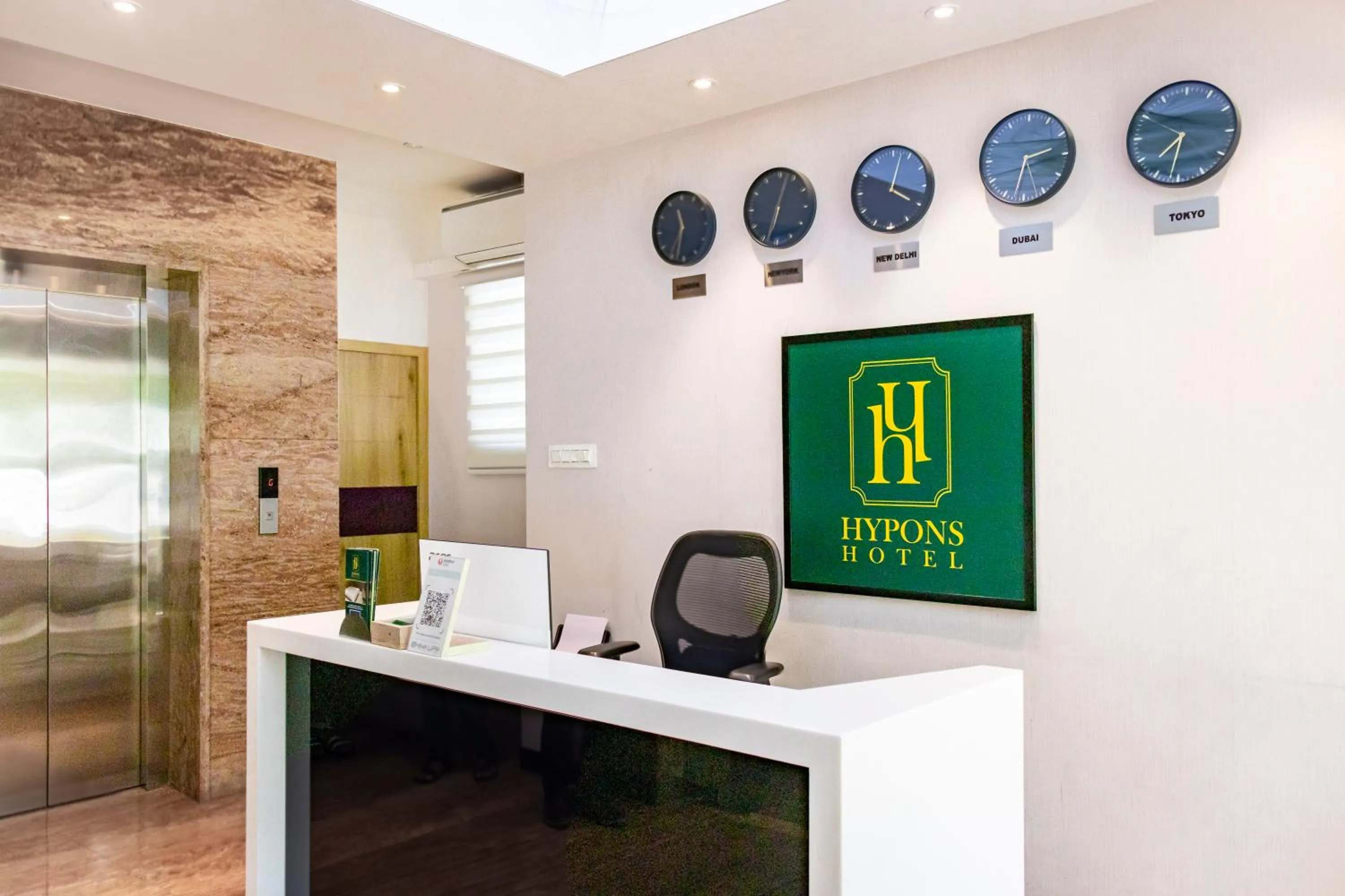Property logo or sign in Hypons Hotel