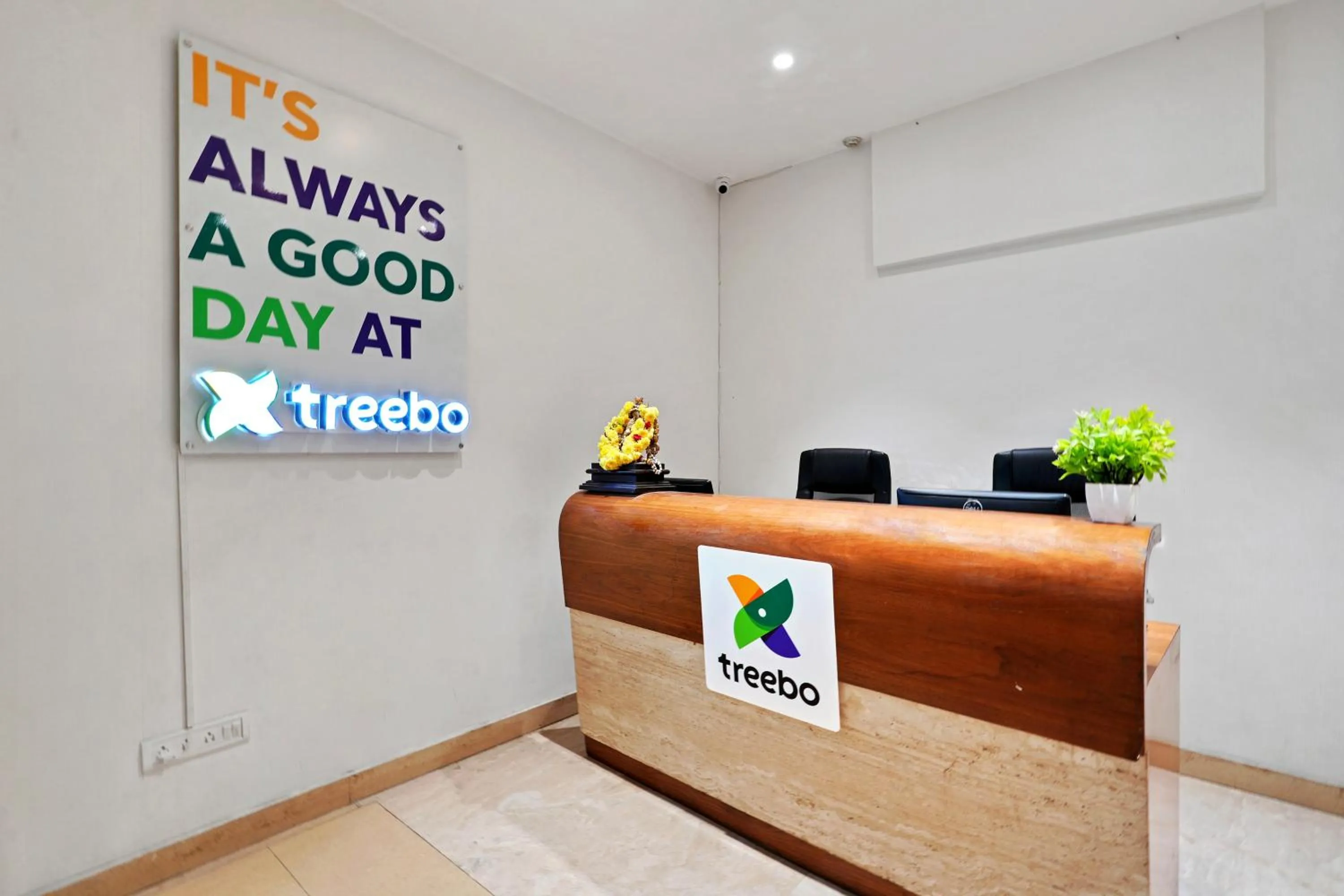 Lobby or reception in Treebo Jagadish Hotel, Jayanagar