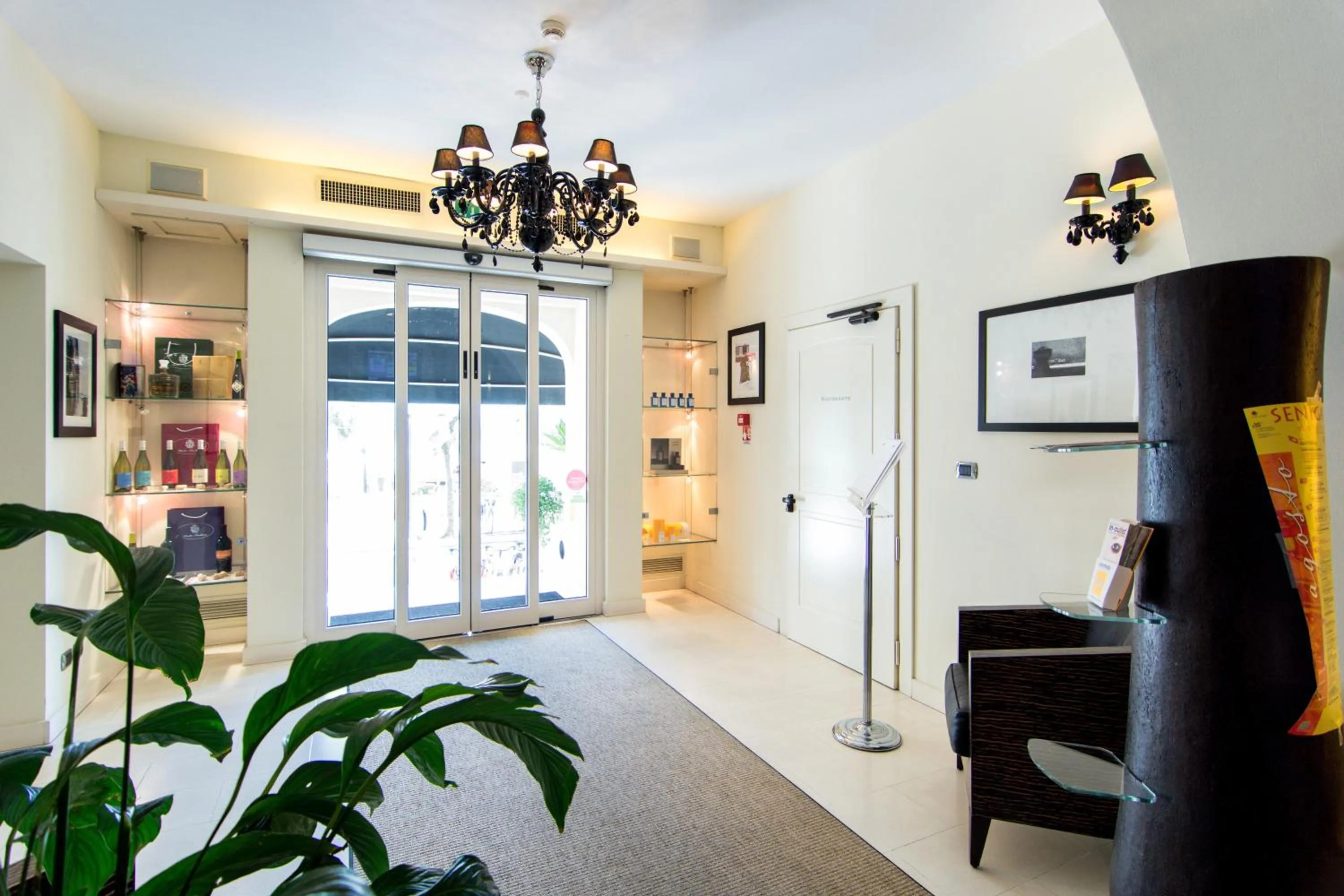 Lobby or reception in Terrazza Marconi Hotel&Spamarine