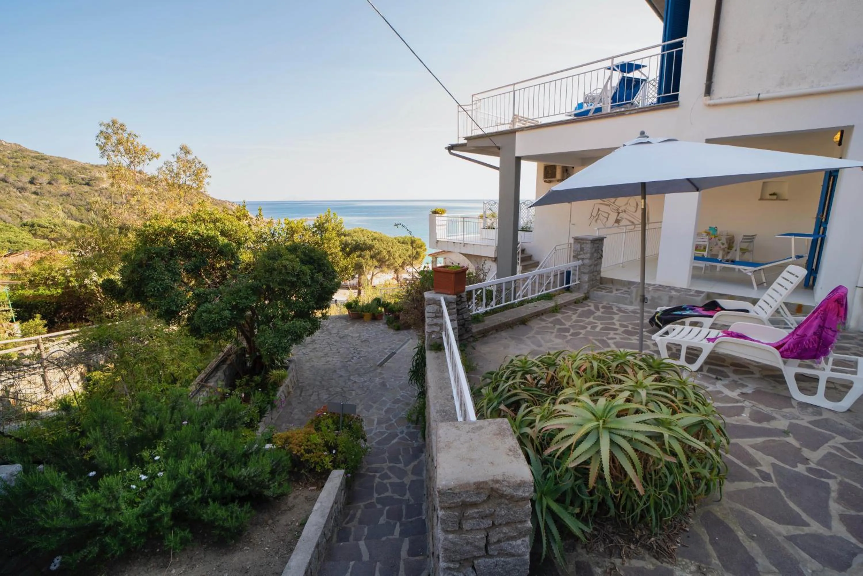 Sea view in Le sirene