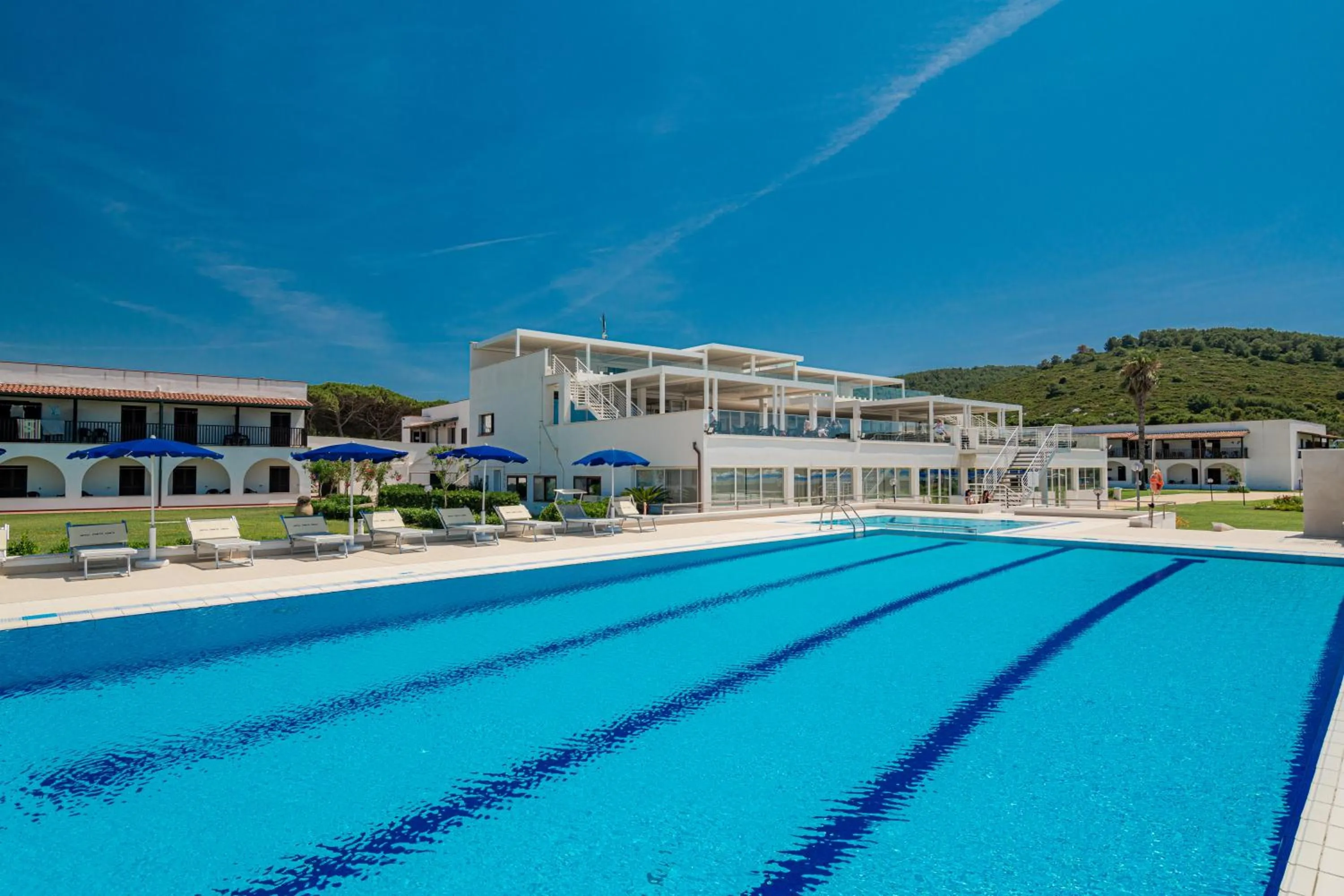 Swimming pool in Hotel Portoconte