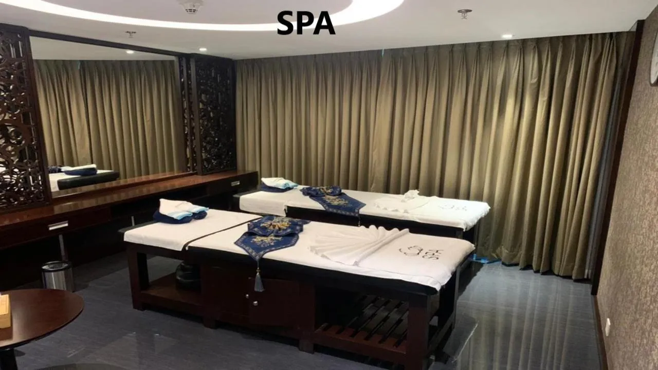 Spa and wellness centre/facilities, Bed in Grand Sylhet Hotel & Resort