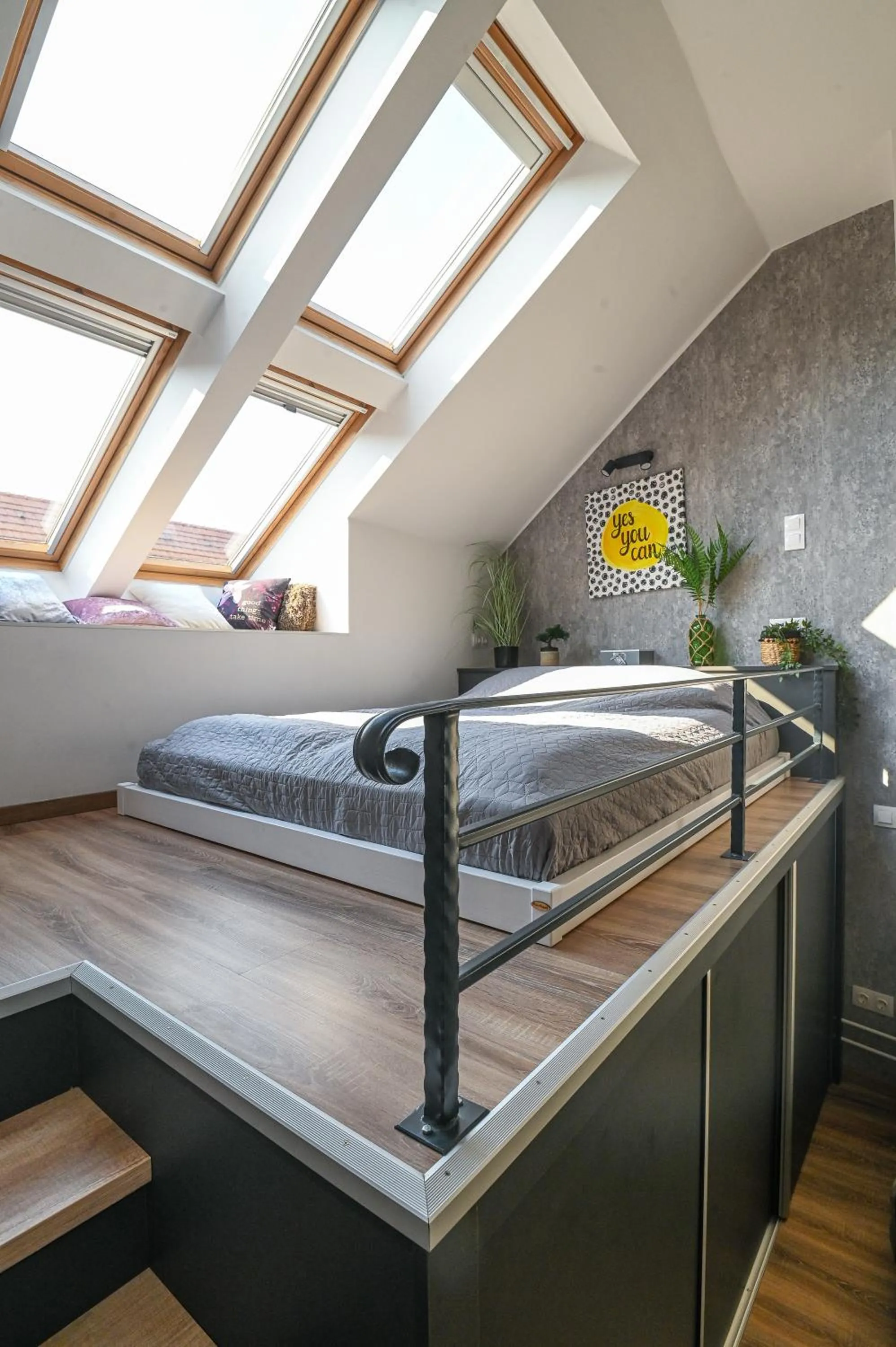 Bed in Palms Apartments Budapest
