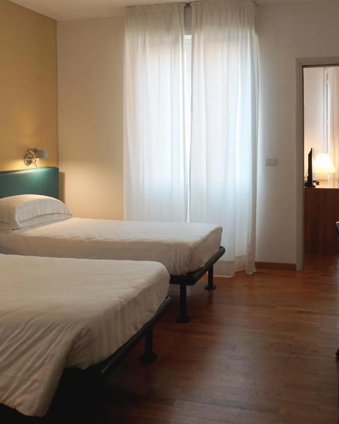 Bedroom, Bed in Mistral2 Hotel