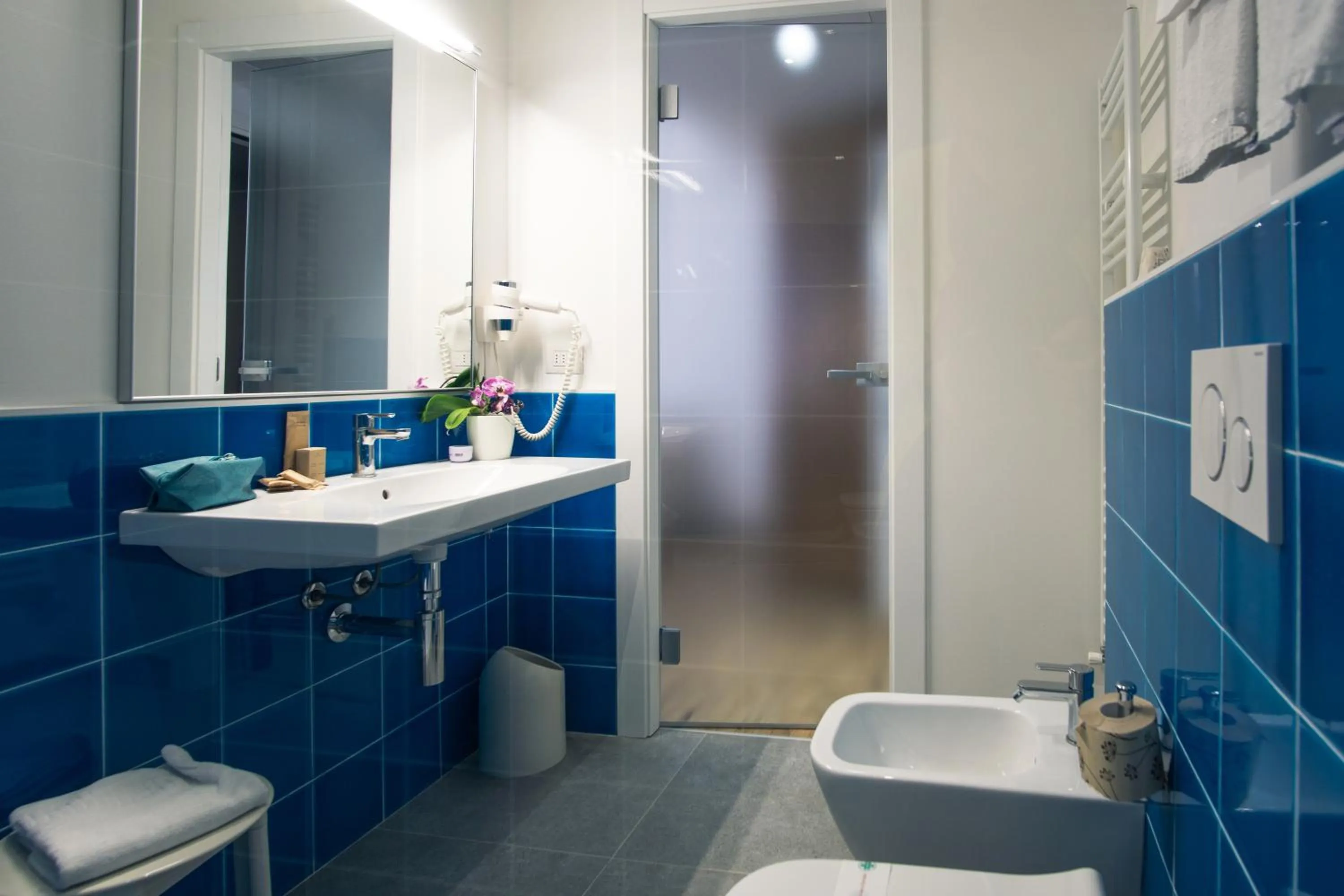 Bathroom in Mistral2 Hotel