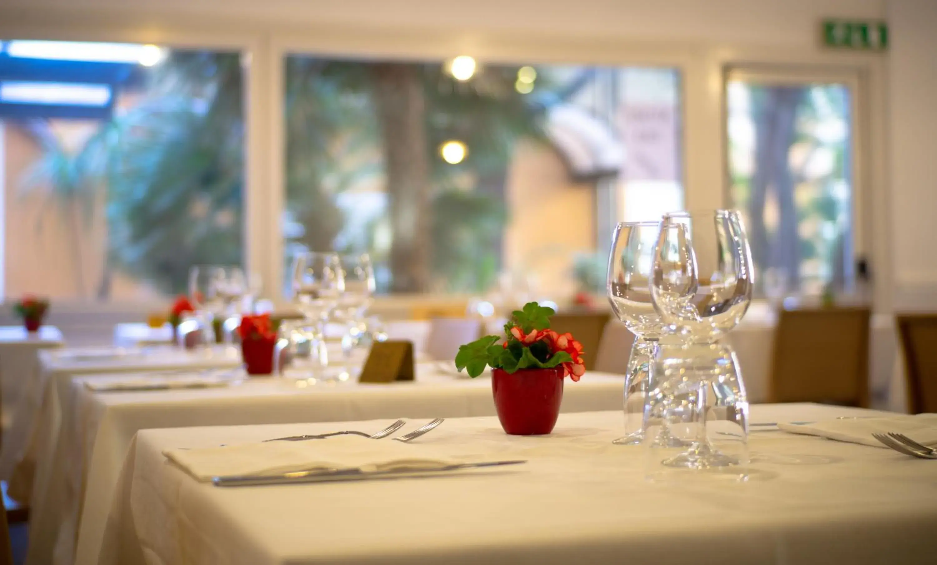 Restaurant/places to eat in Mistral2 Hotel Restaurant/places to eat in Mistral2 Hotel