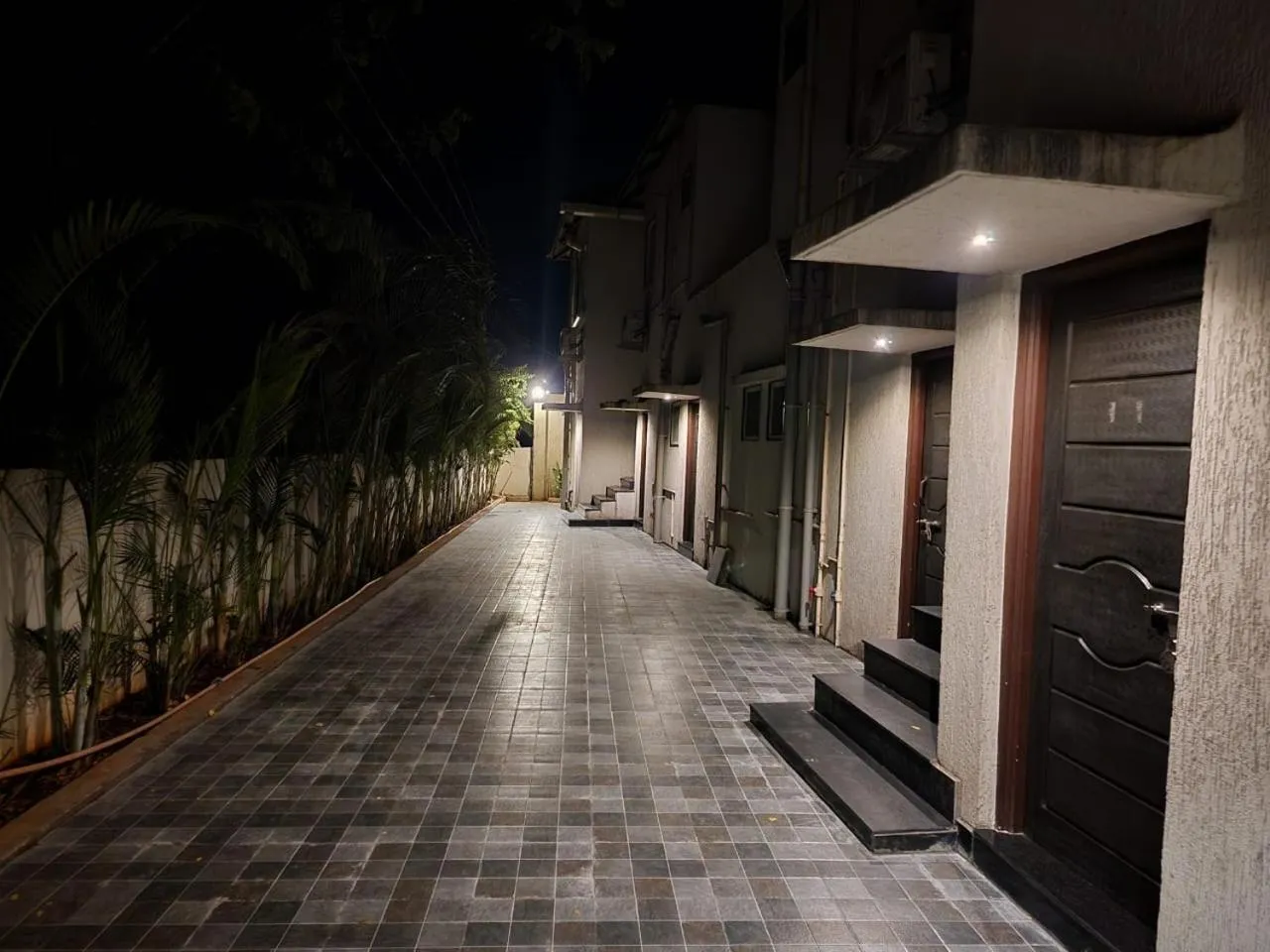 Property building in Hotel Grand Indu, 3 Star Kolhapur