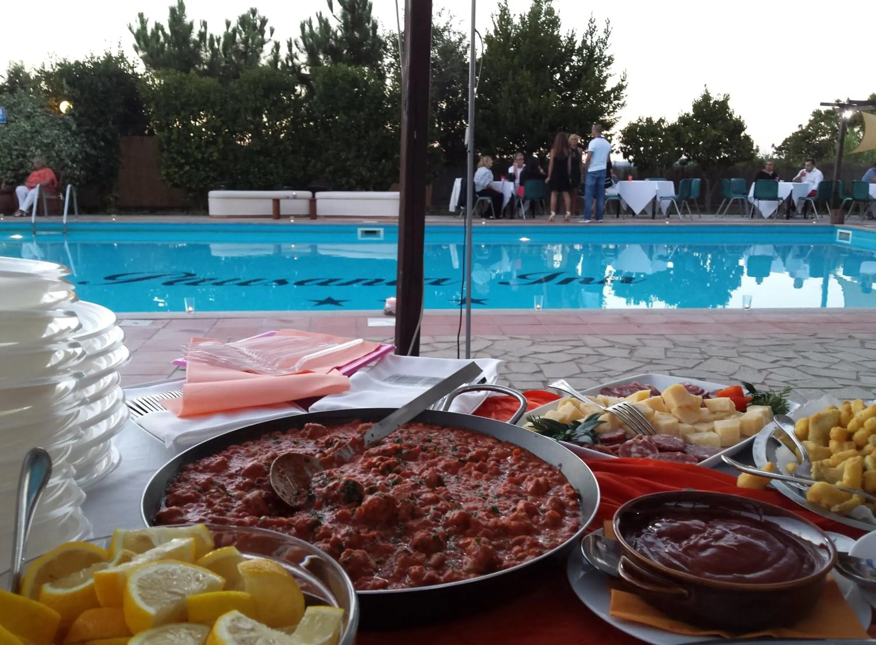 Food and drinks in Pausania Inn Food and drinks in Pausania Inn