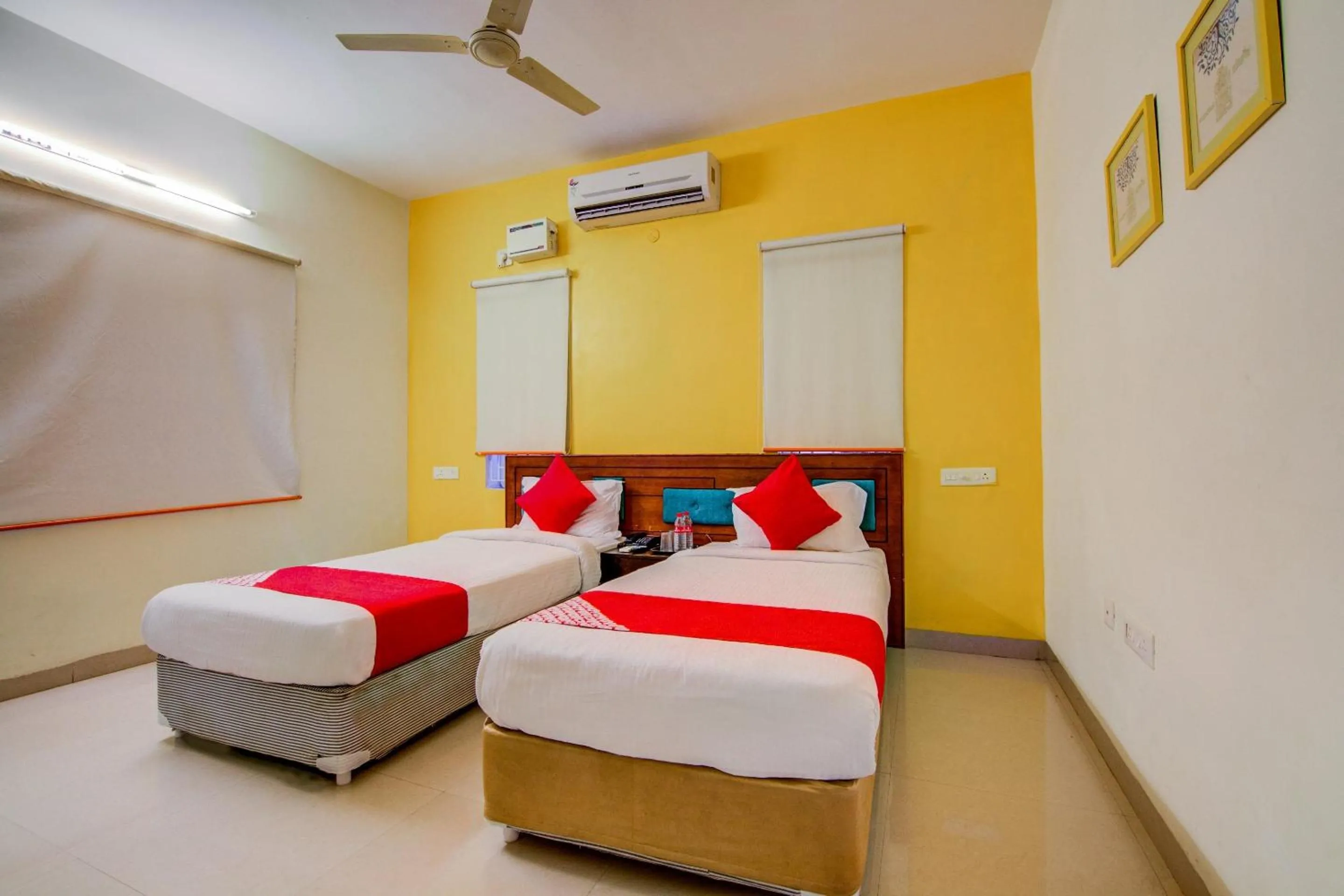 Bedroom, Bed in Hotel O Perungudi