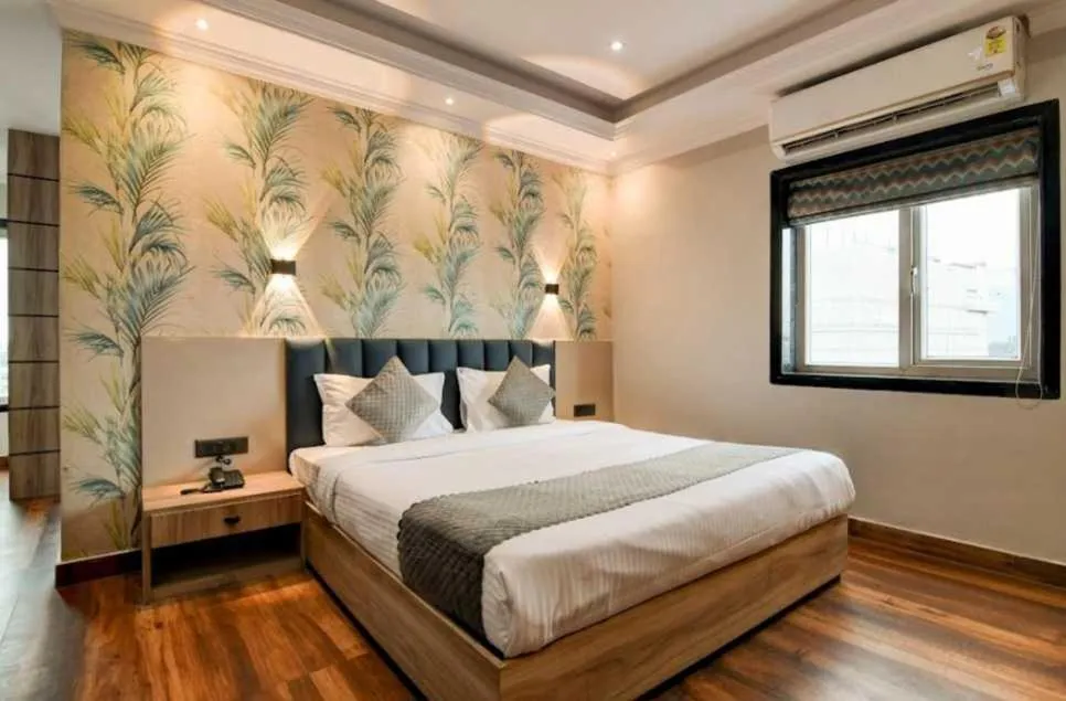 Bedroom in Super Townhouse OAK Seventy Seven