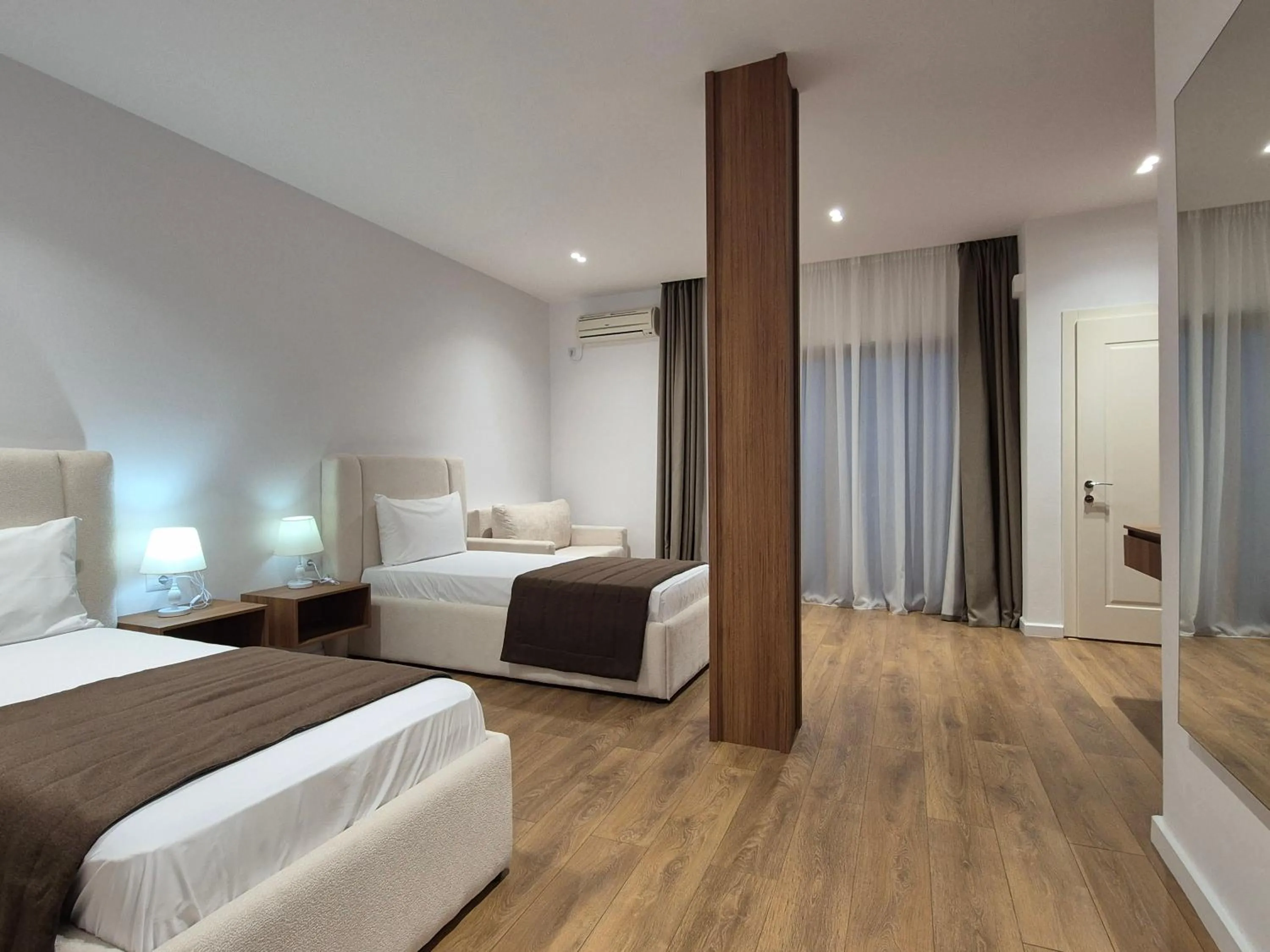 Deluxe Triple Room in ORCHIDS Hotel