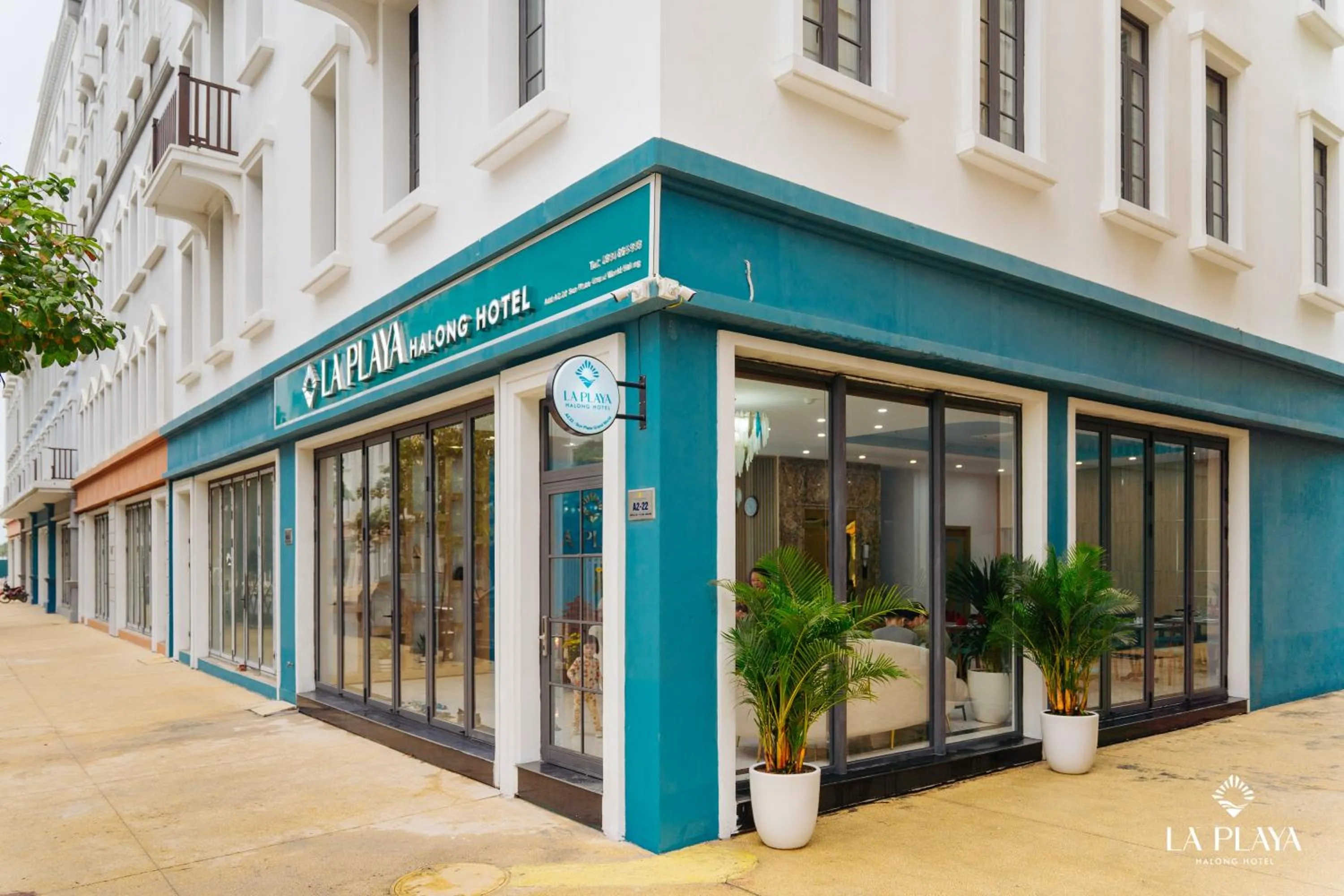 Property building in La Playa Ha Long Hotel