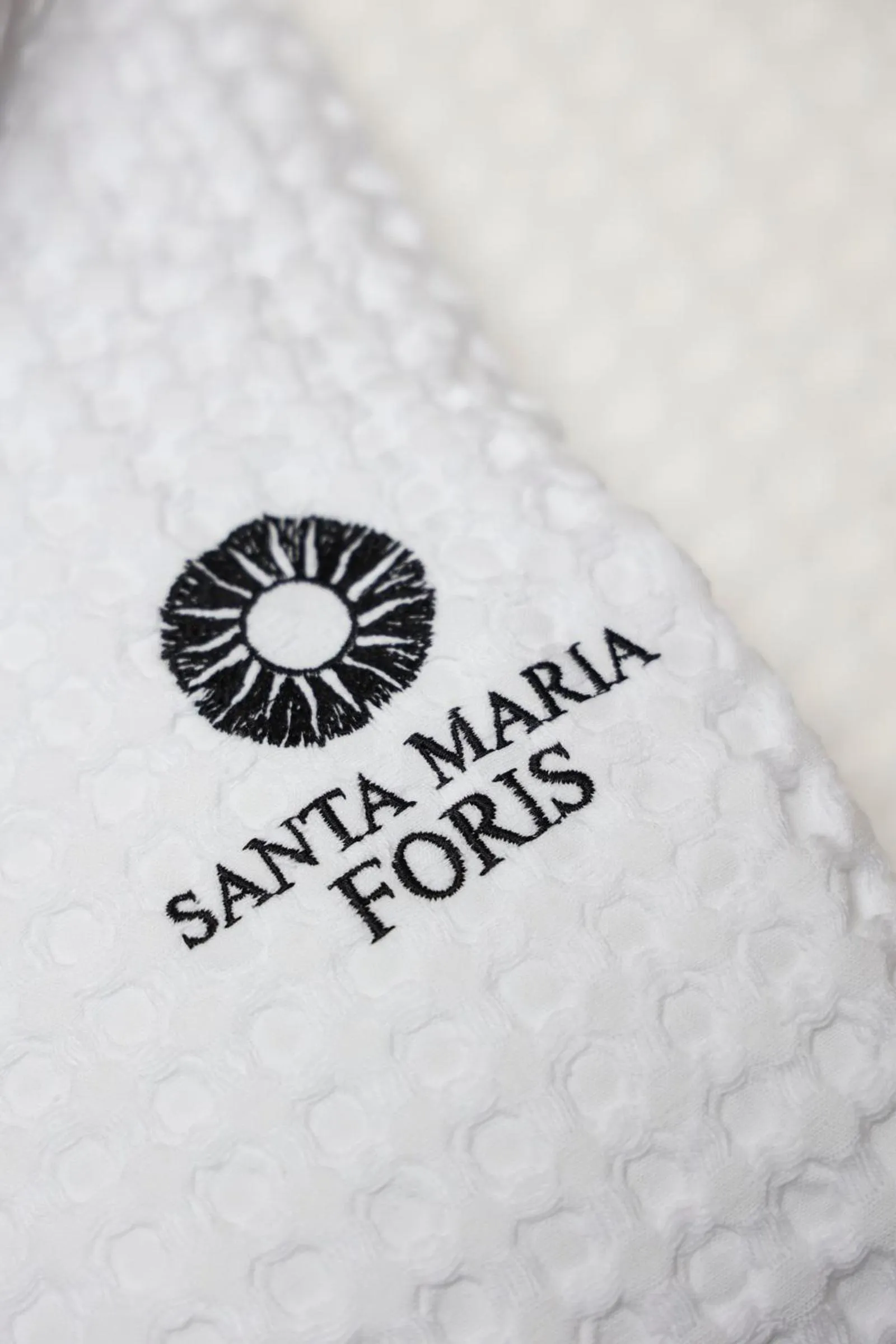 Property logo or sign in Santa Maria Foris