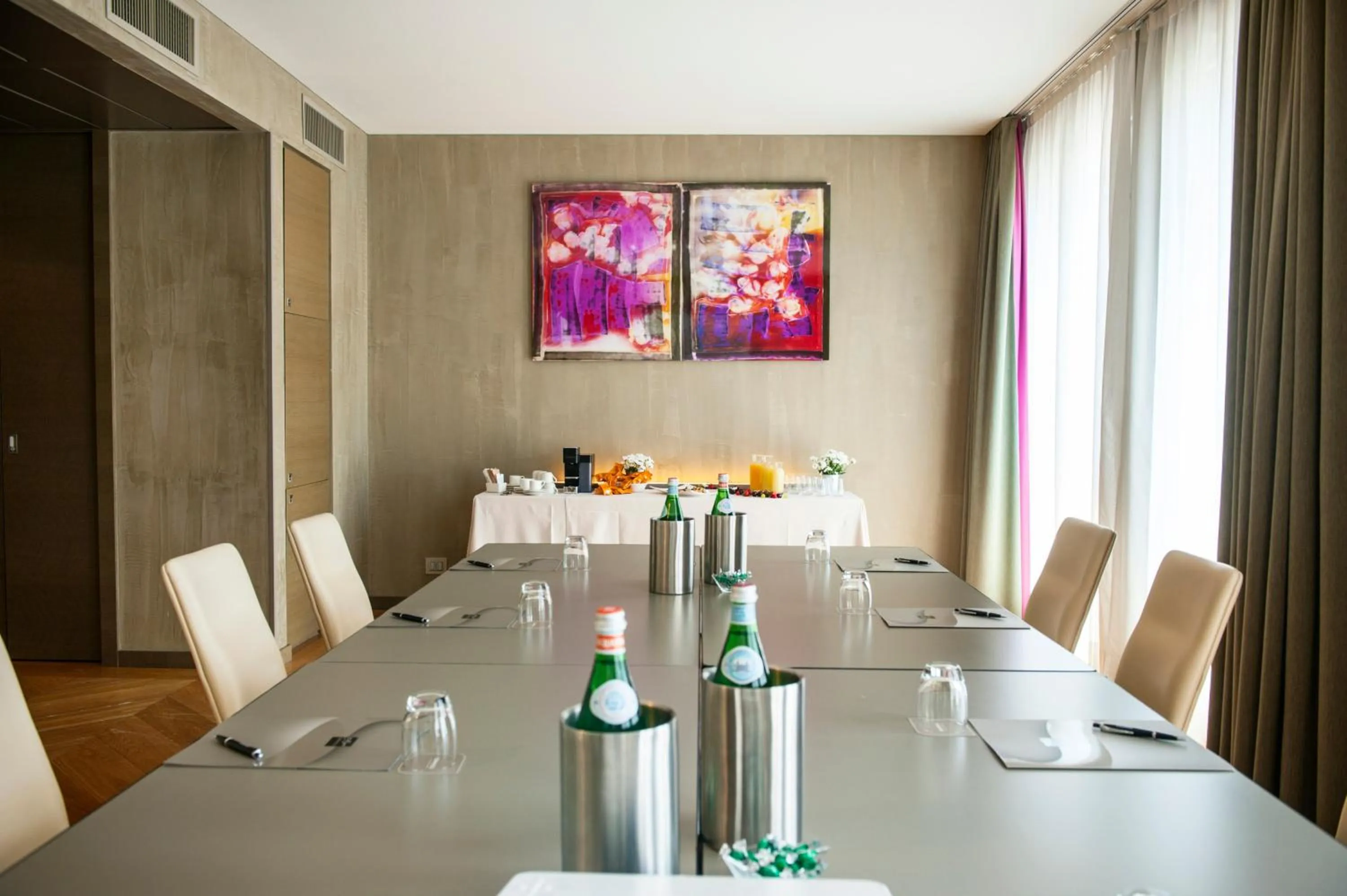 Meeting/conference room in Rosa Grand Milano - Starhotels Collezione