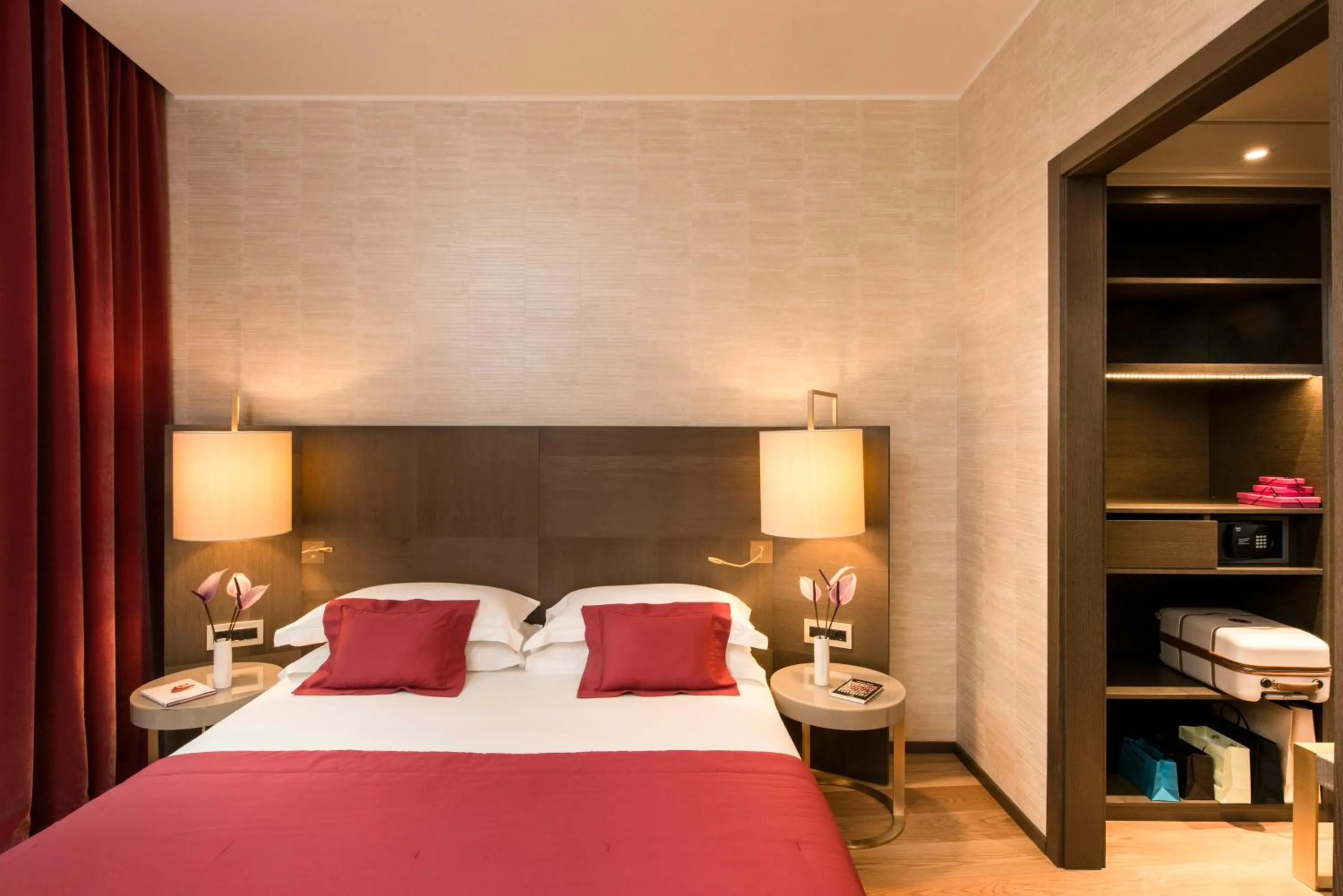 Photo of the whole room, Bed in Rosa Grand Milano - Starhotels Collezione