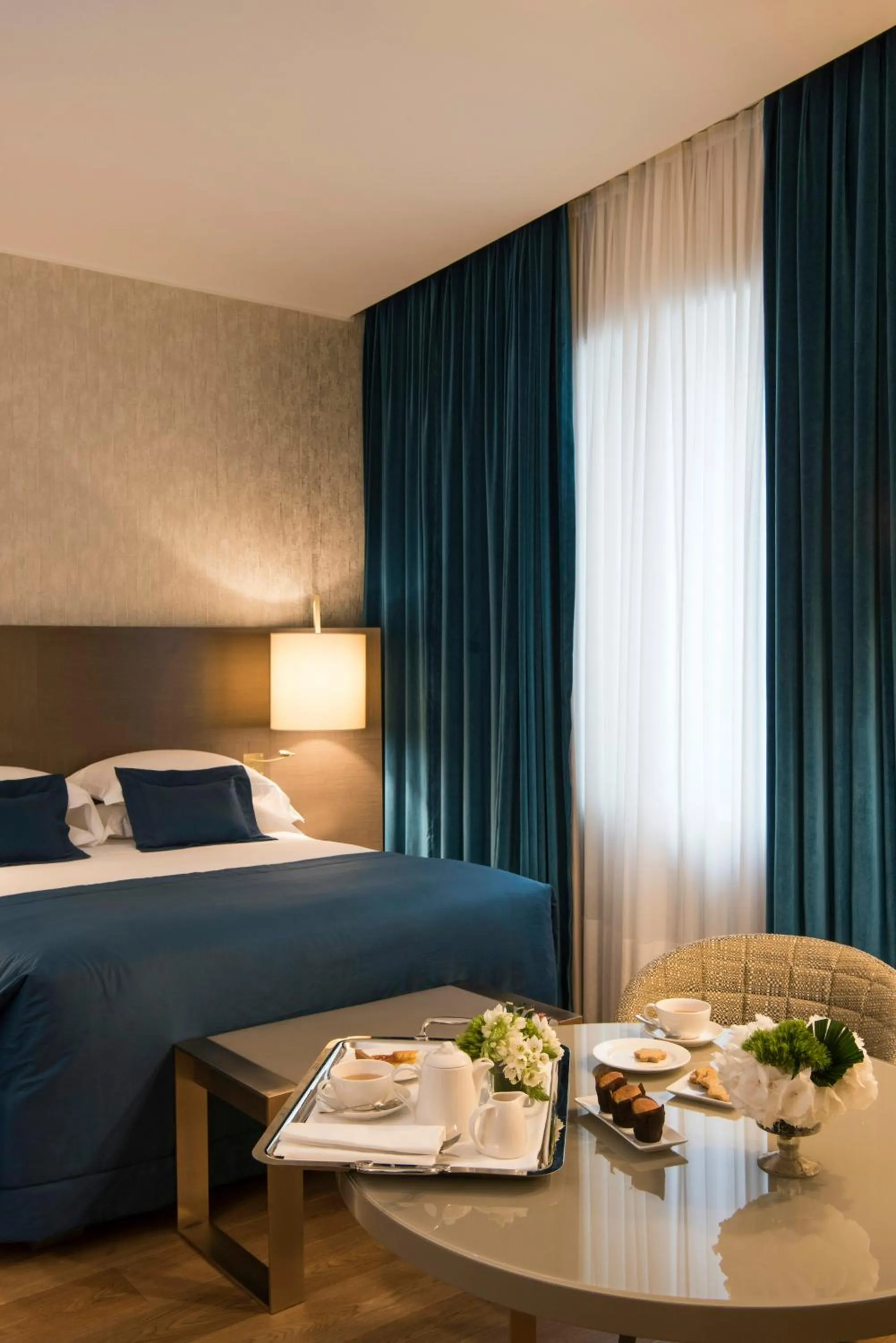 Photo of the whole room, Bed in Rosa Grand Milano - Starhotels Collezione